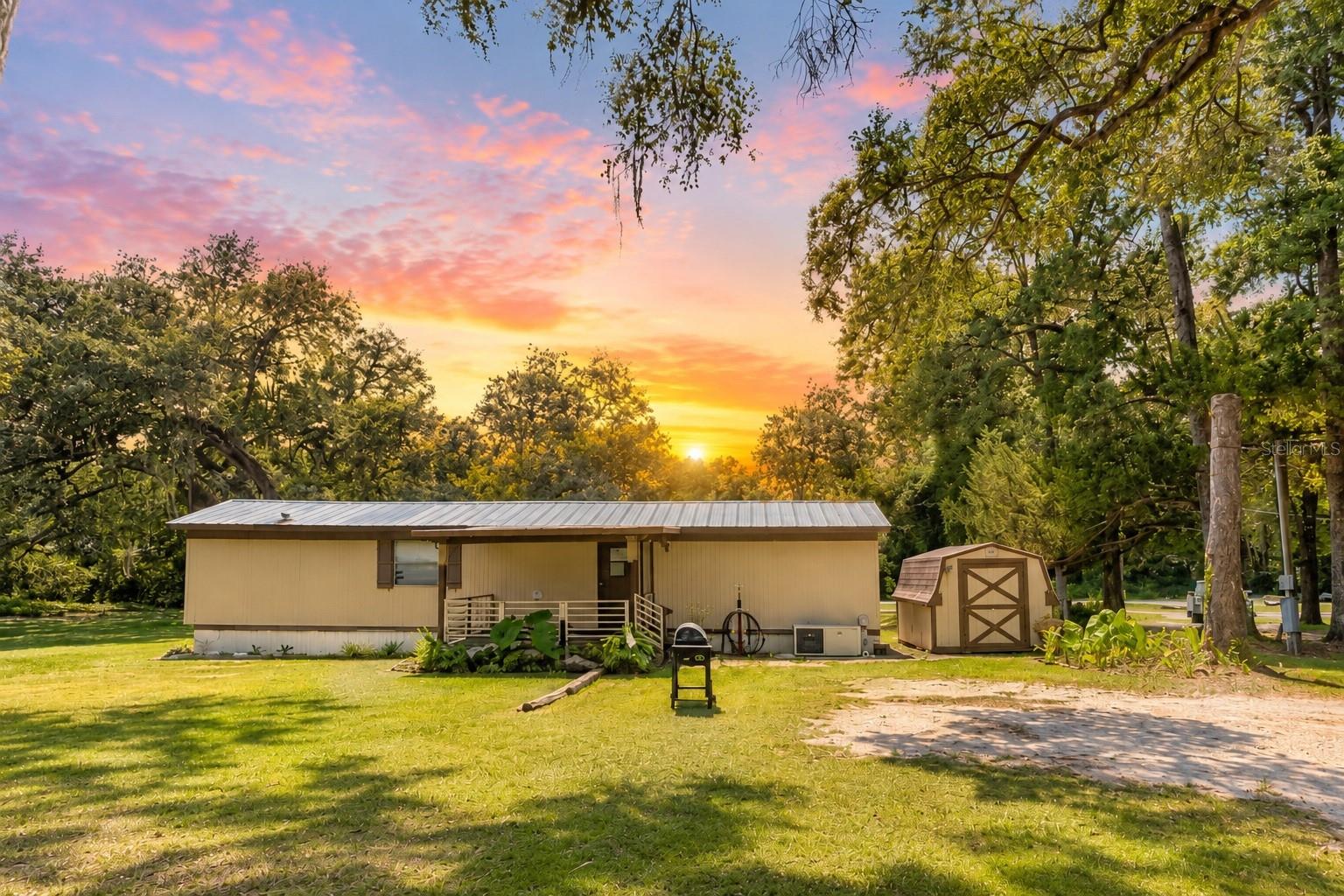 GOLDEN MEADOW FARMS - Residential