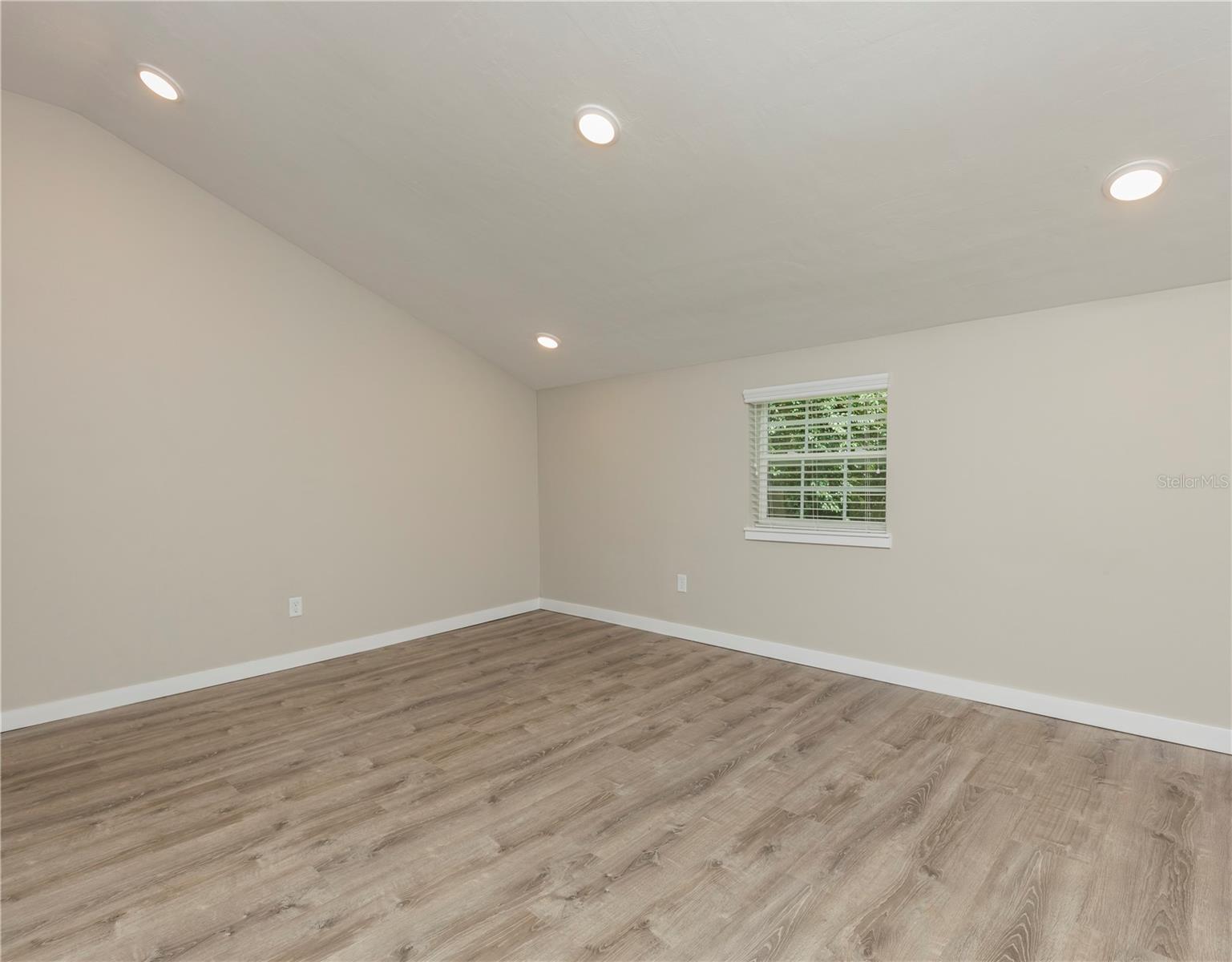 GAINESVILLE MCDOWALLS ADD - Residential Income