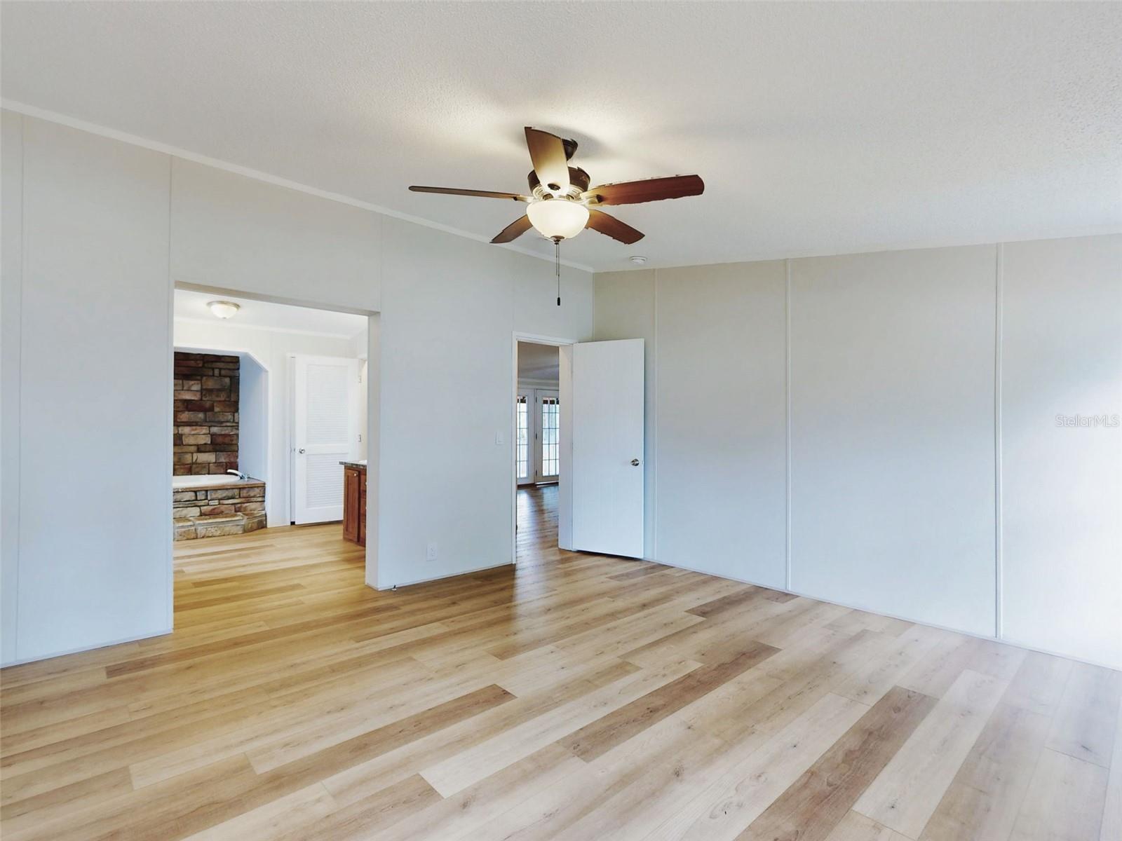 SUN COUNTRY ESTATE - Residential