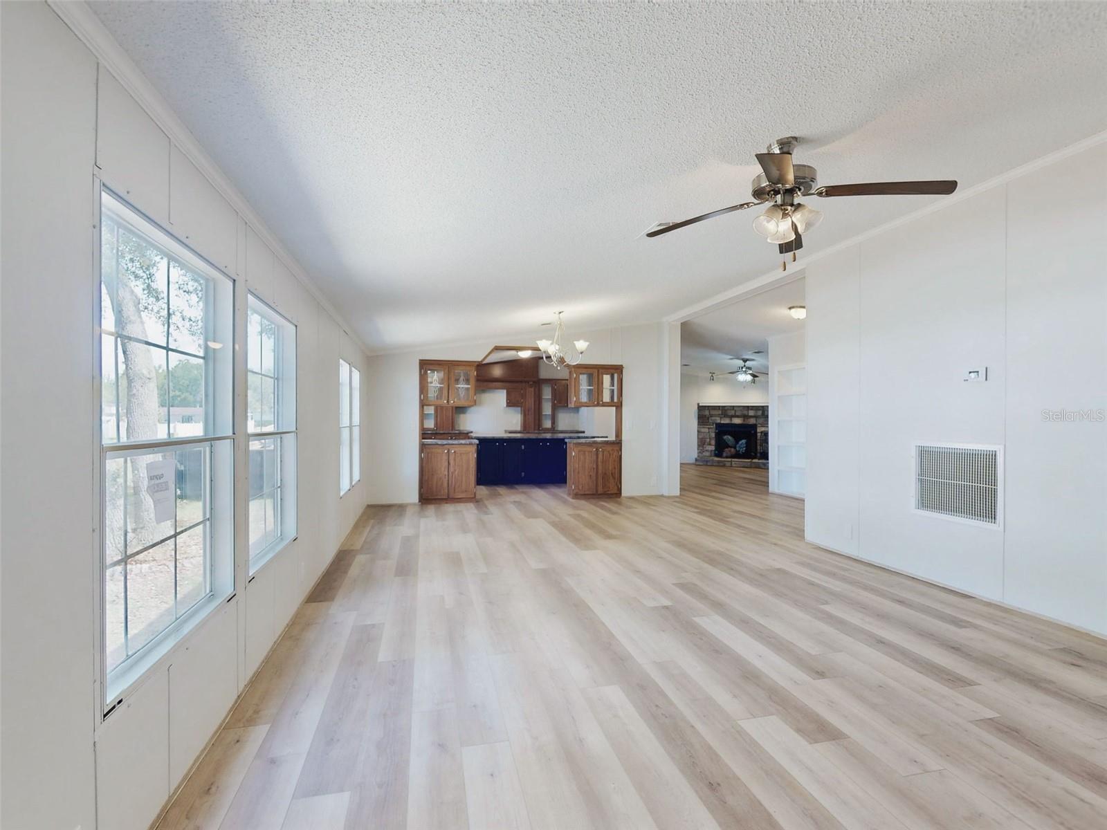 SUN COUNTRY ESTATE - Residential