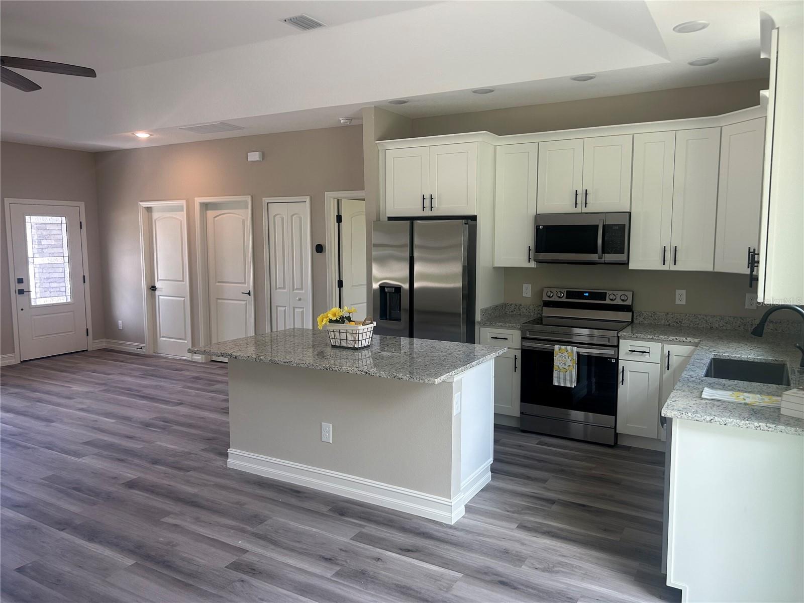WEST HIGHLANDS - Residential