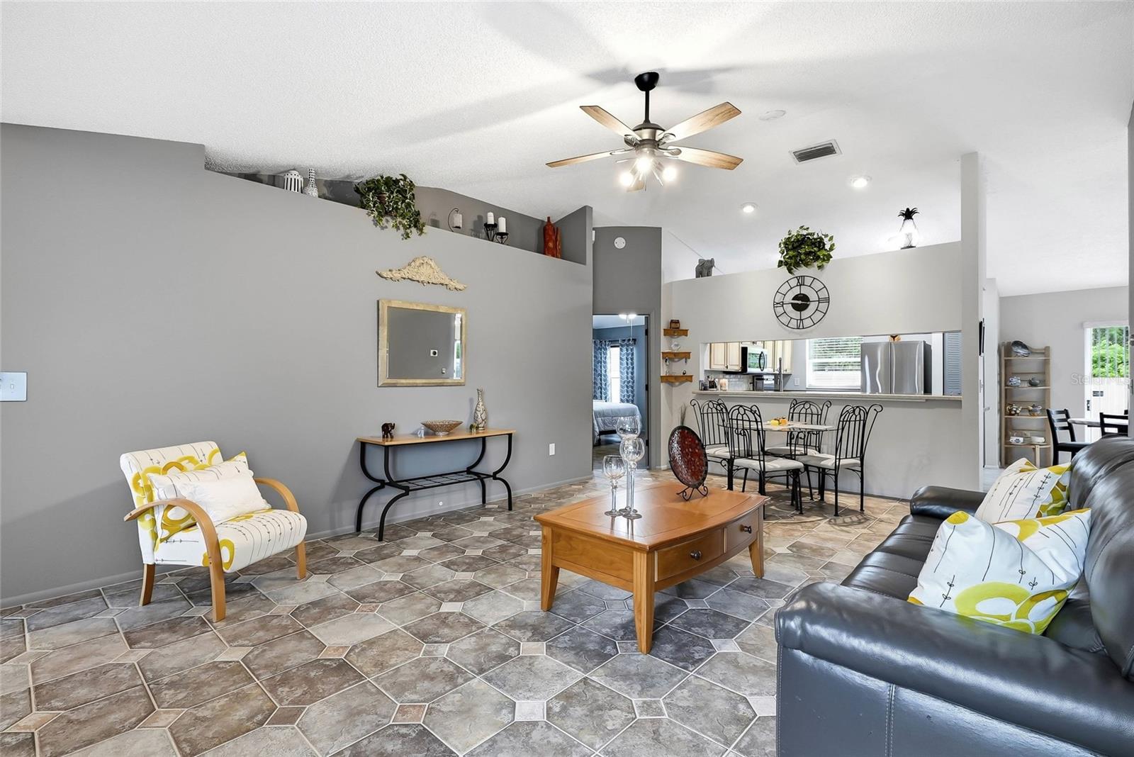 MEADOWGLEN - Residential
