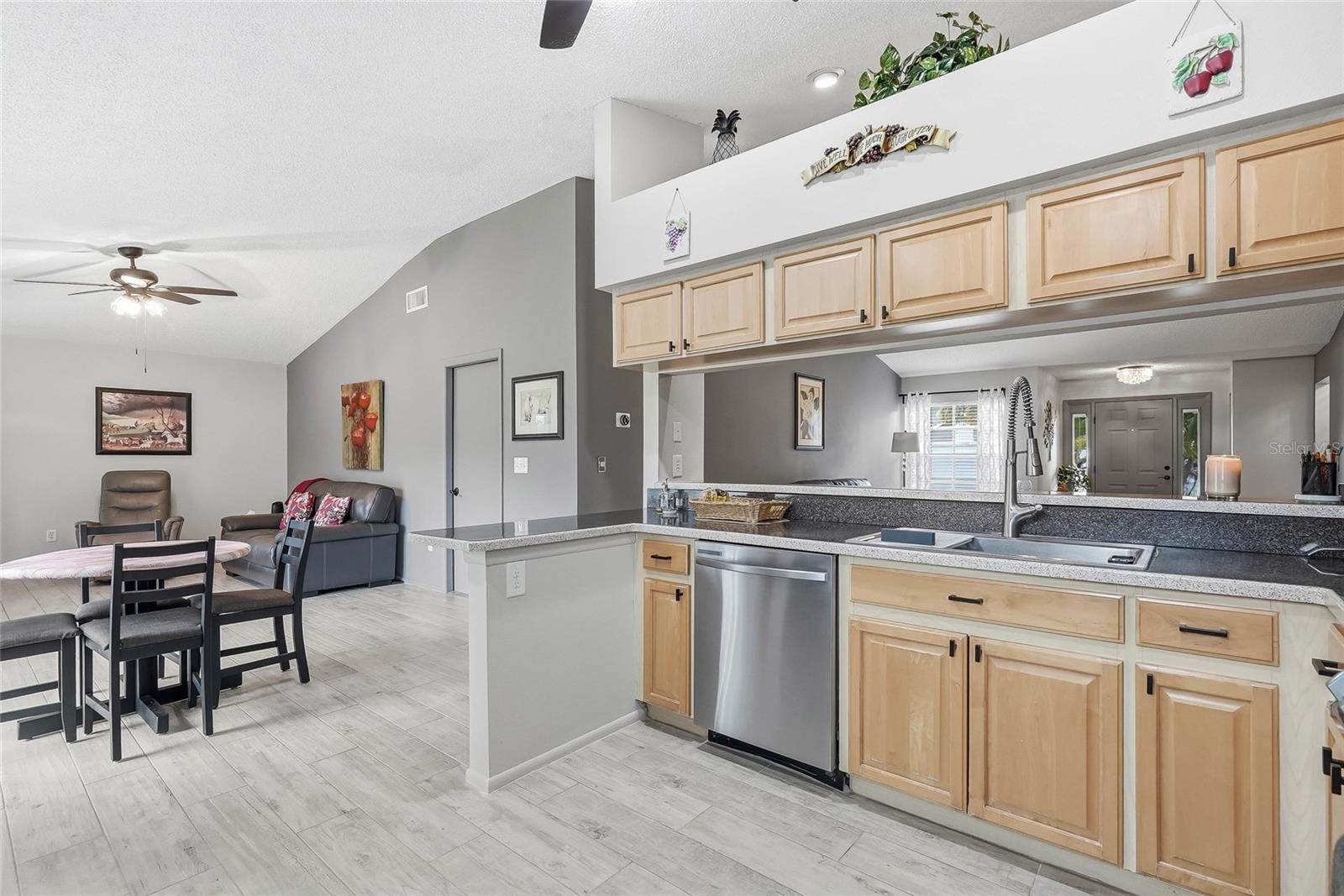 MEADOWGLEN - Residential