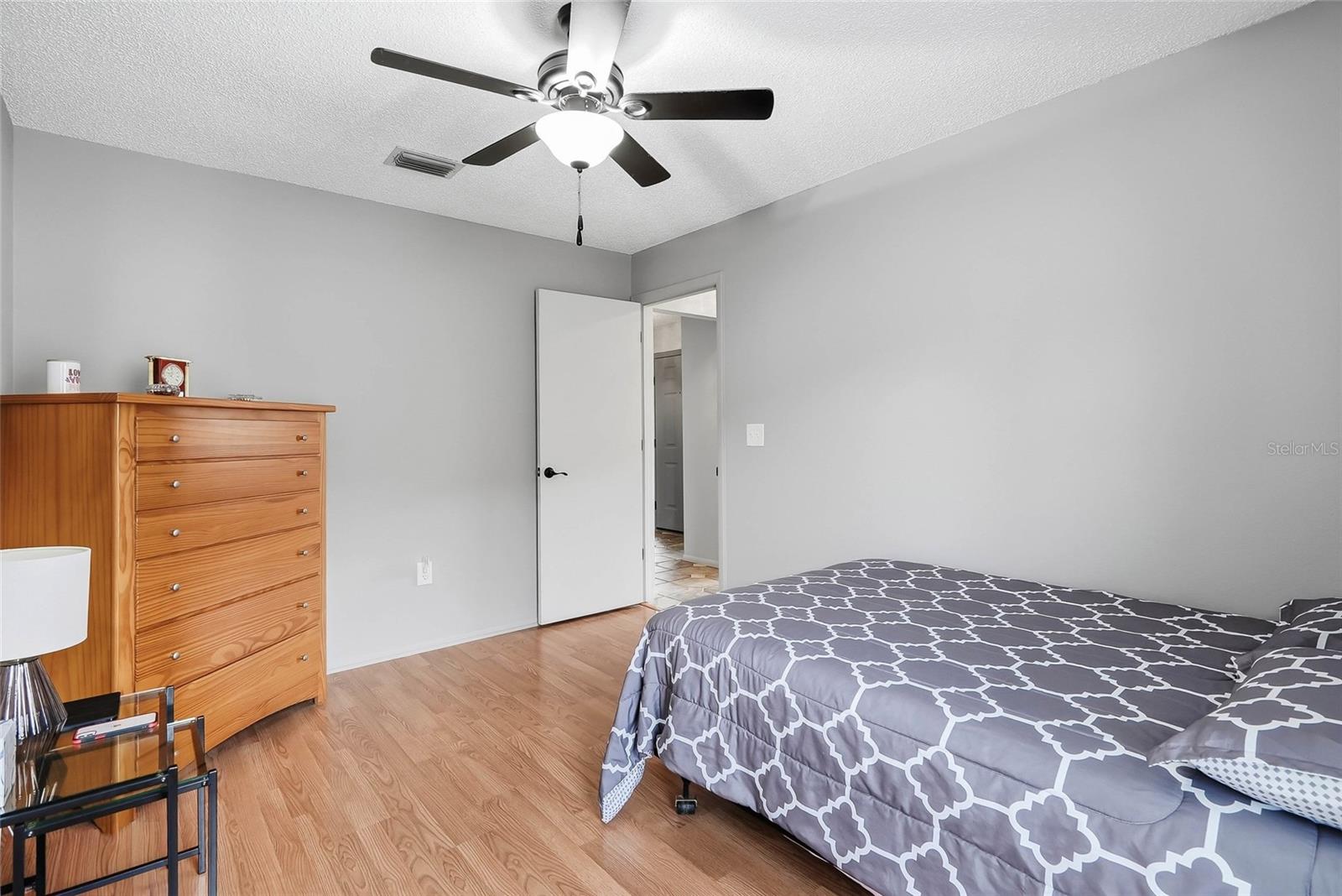 MEADOWGLEN - Residential