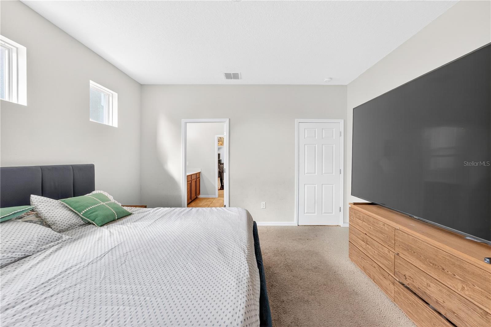 HAWKSMOOR-PH 1 - Residential