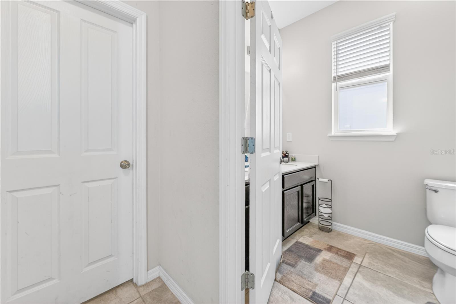 HAWKSMOOR-PH 1 - Residential