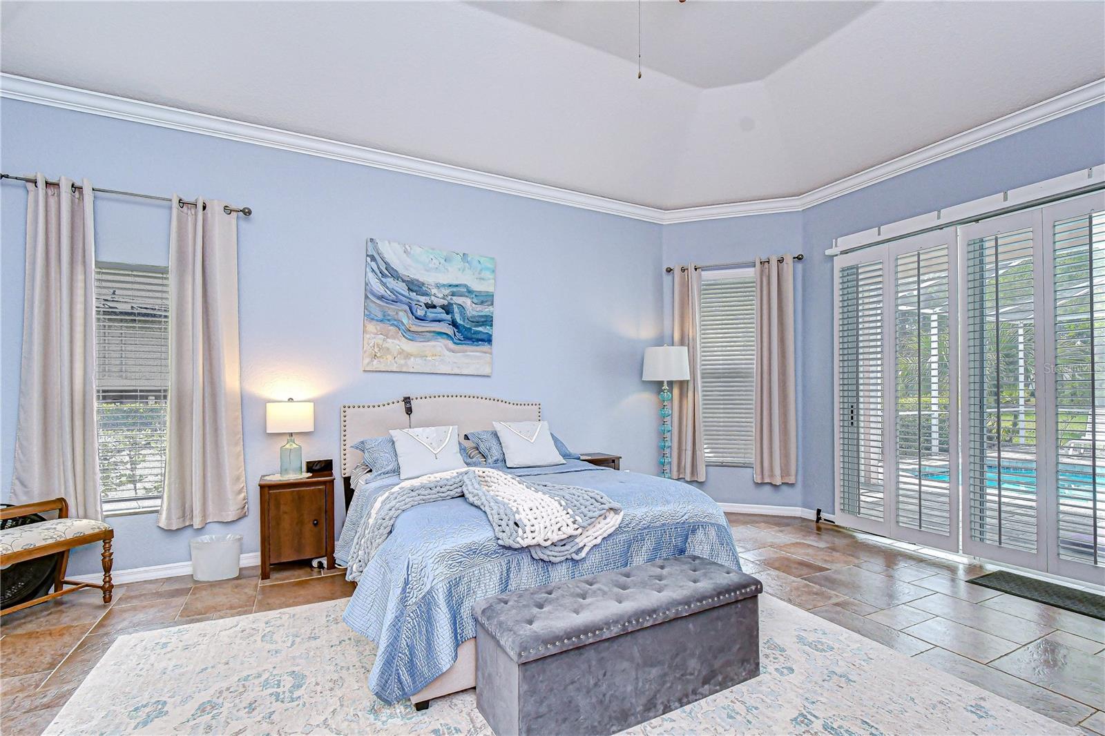 RIVER HILLS COUNTRY CLUB - Residential