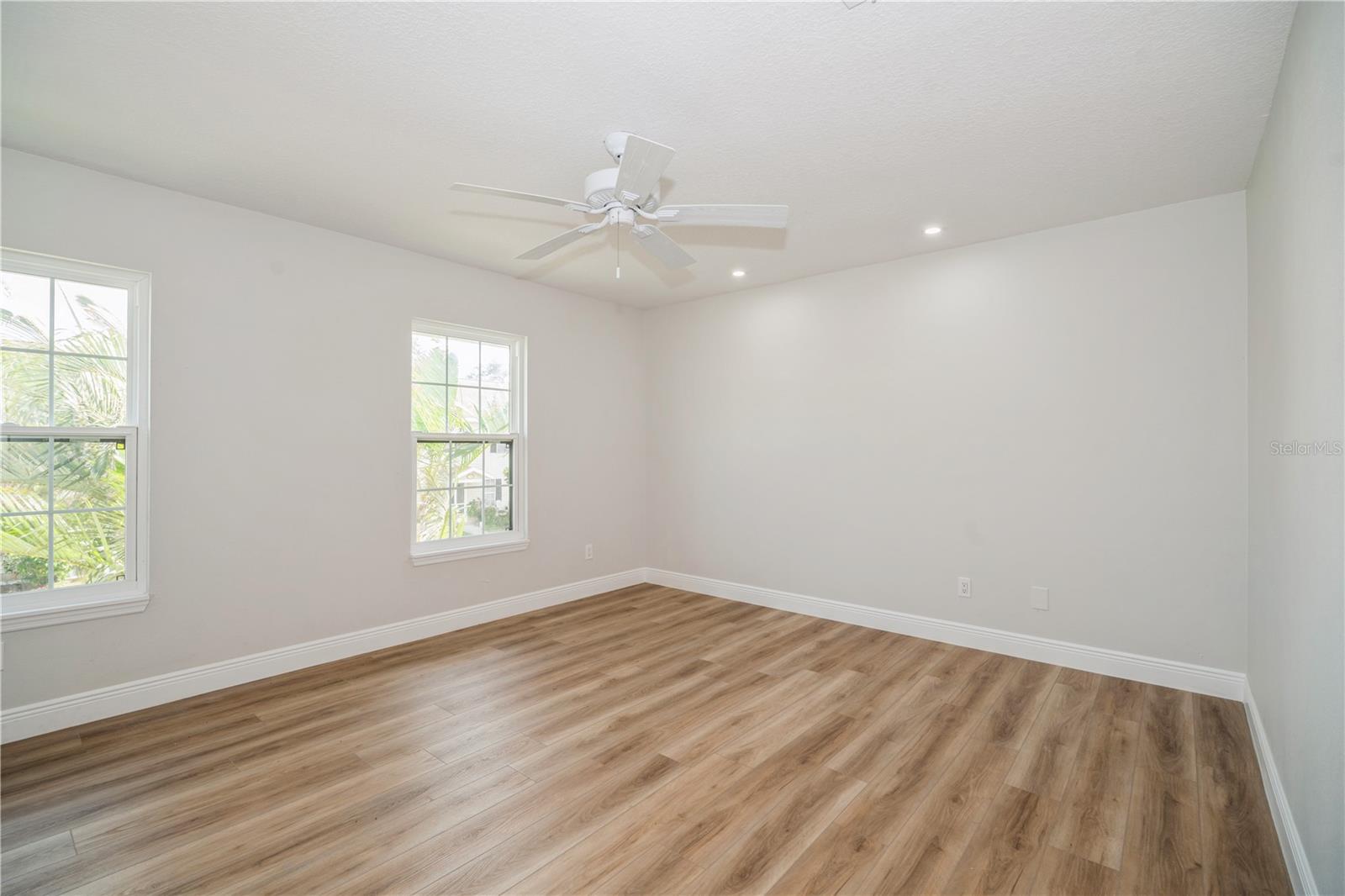 WINDSOR PARK TOWNHOMES - Residential