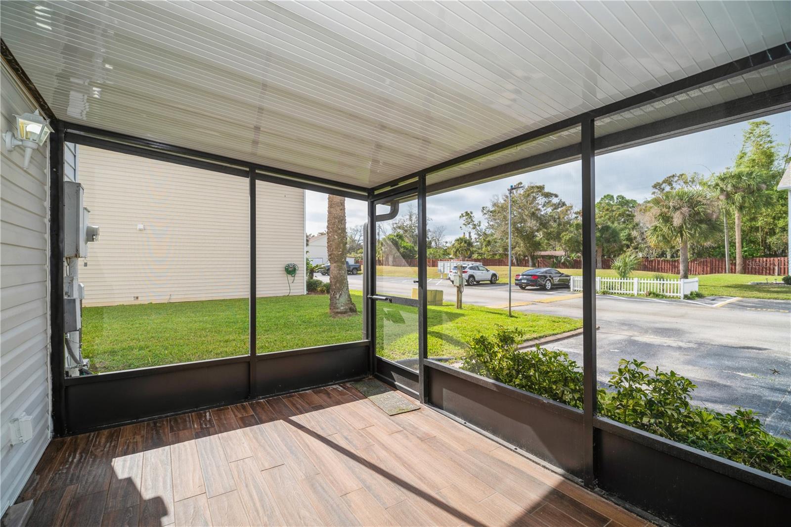 WINDSOR PARK TOWNHOMES - Residential
