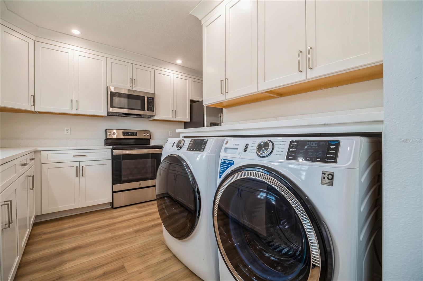 WINDSOR PARK TOWNHOMES - Residential