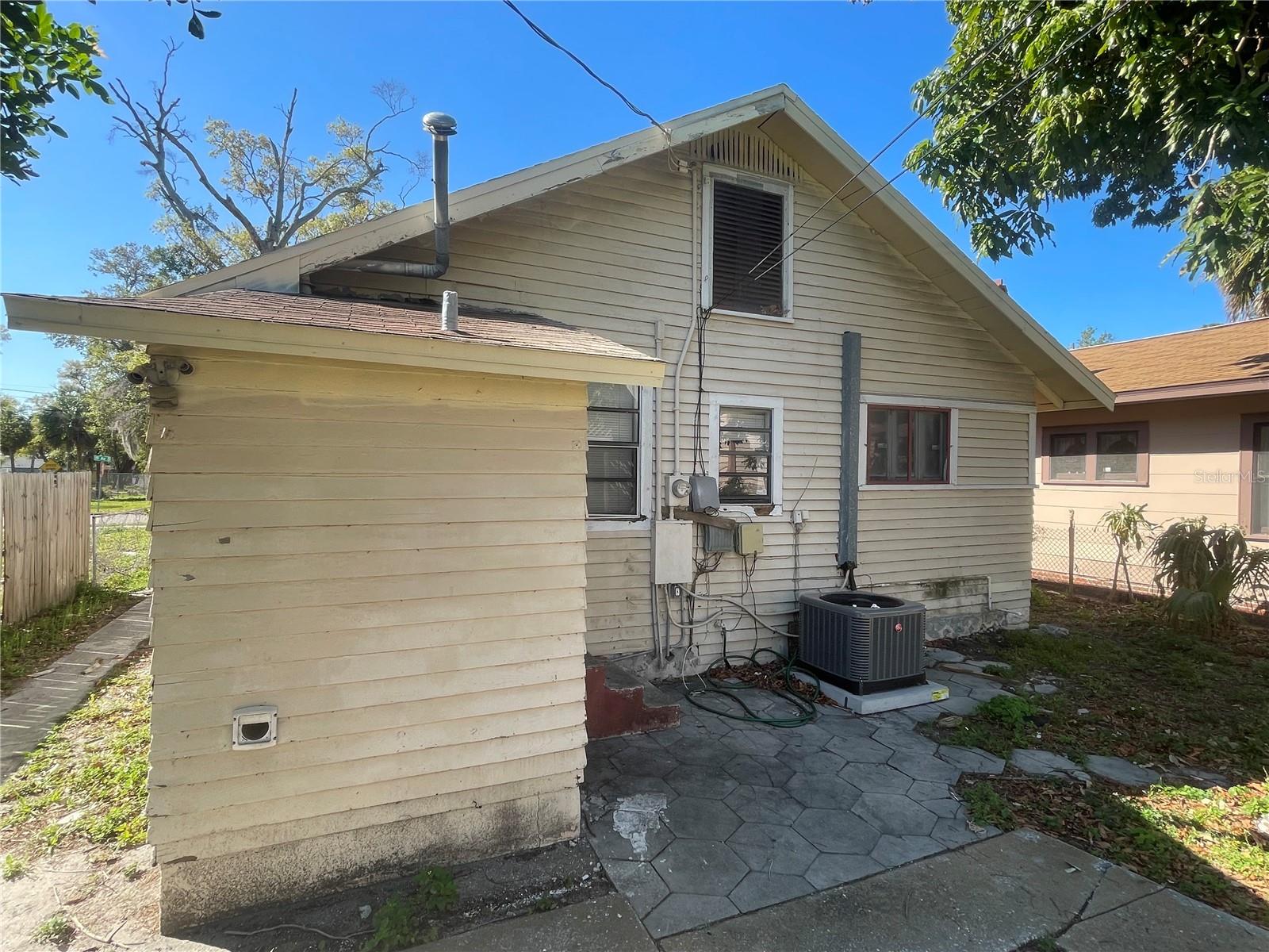 FRUITLAND HEIGHTS - Residential