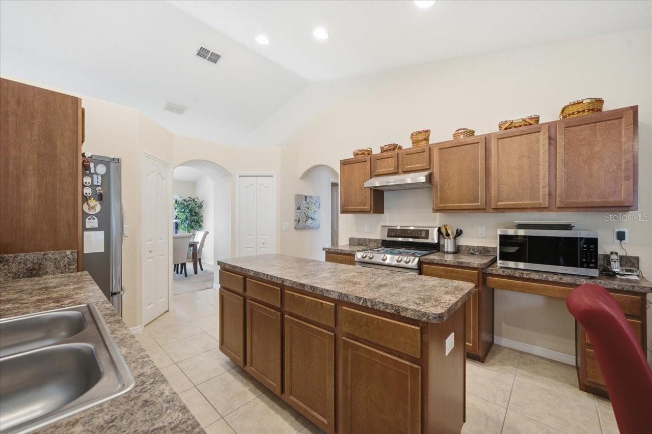 SPRING HILL - Residential