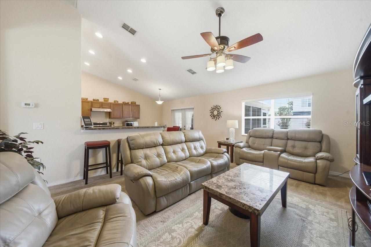 SPRING HILL - Residential