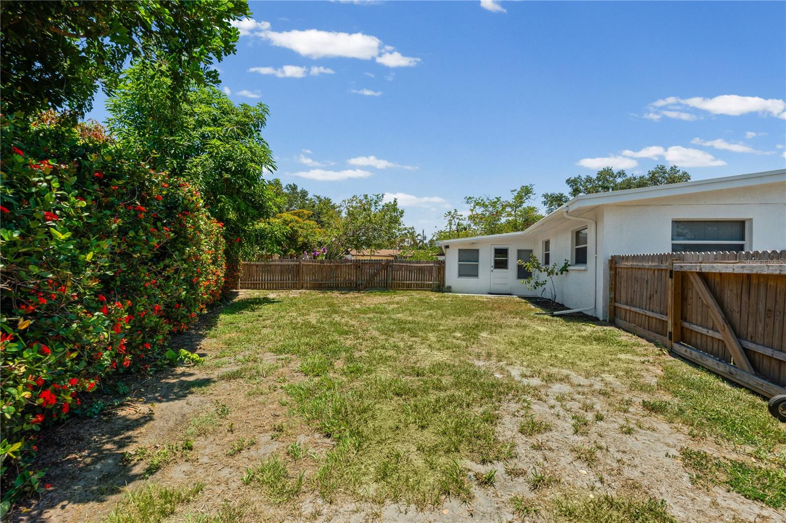SOUTH GATE RIDGE 04 - Residential
