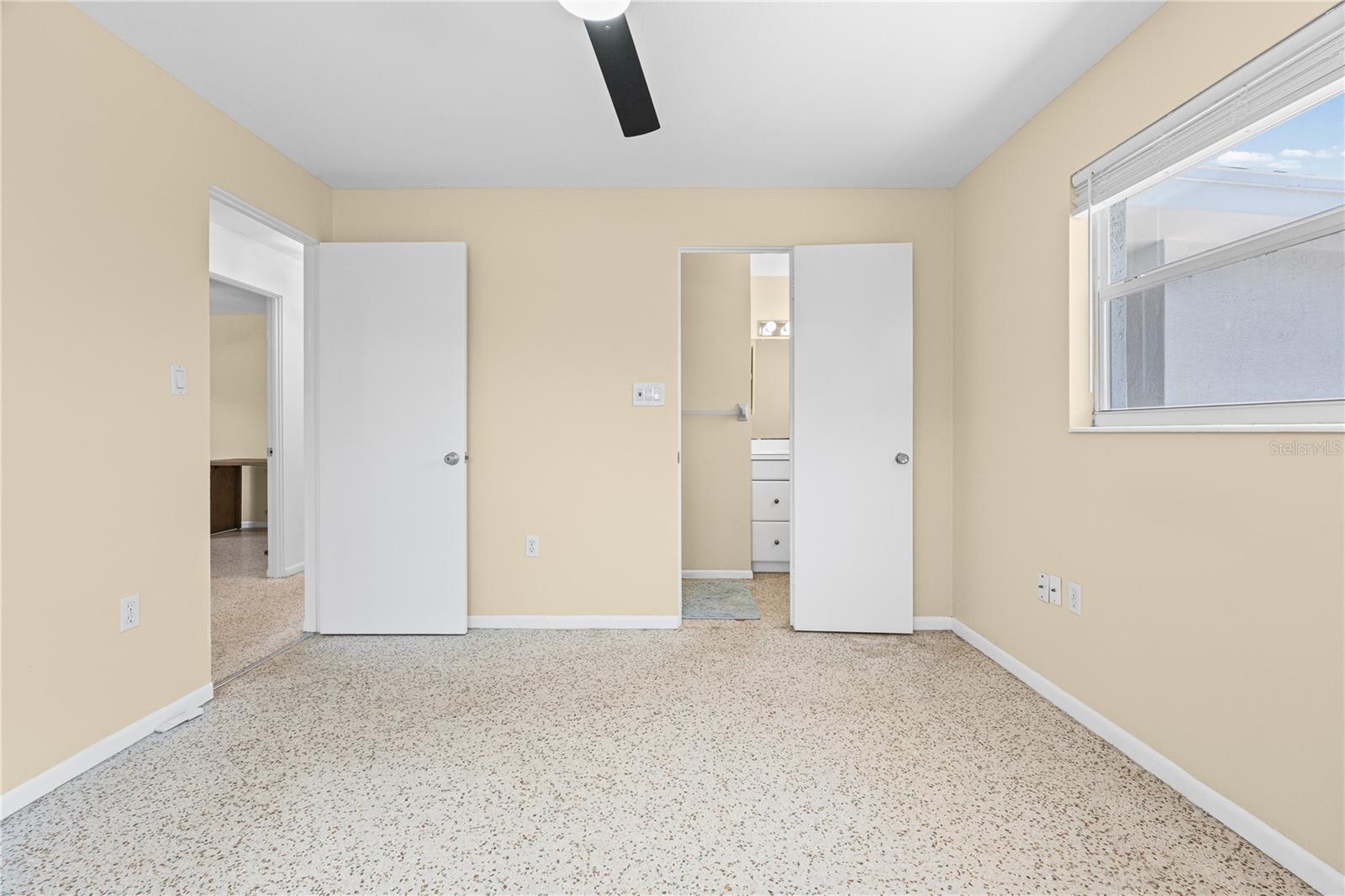 SOUTH GATE RIDGE 04 - Residential