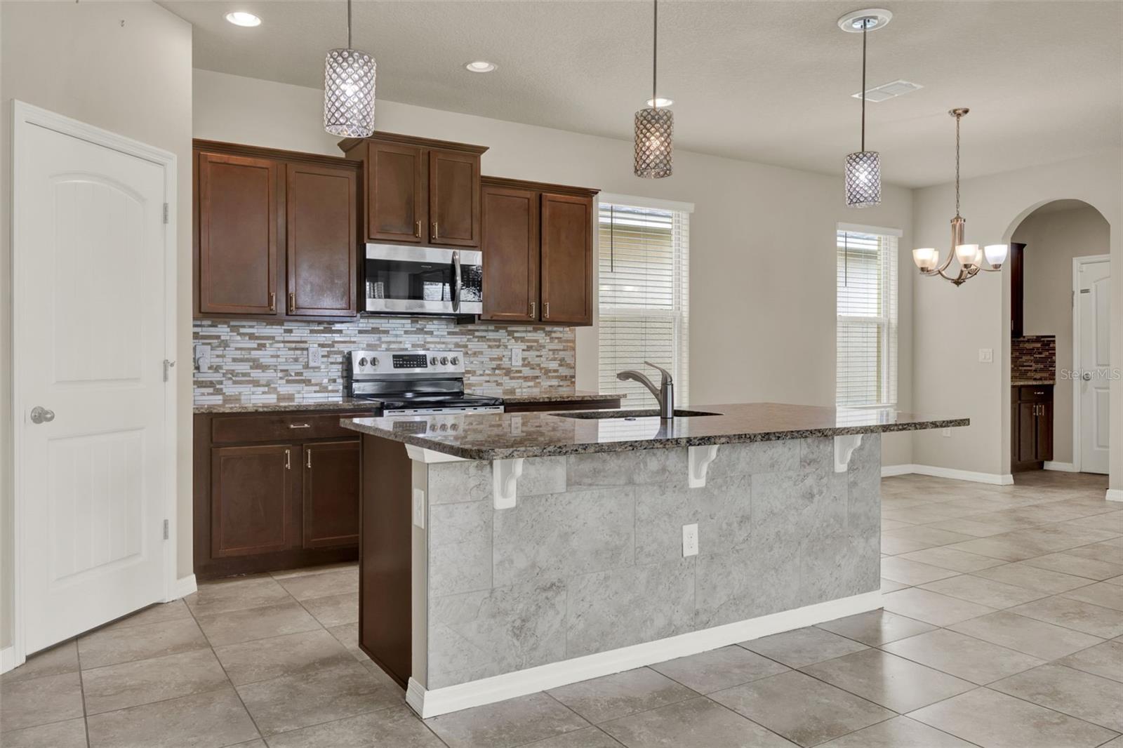 WATERLEIGH PH 2D - Residential Lease