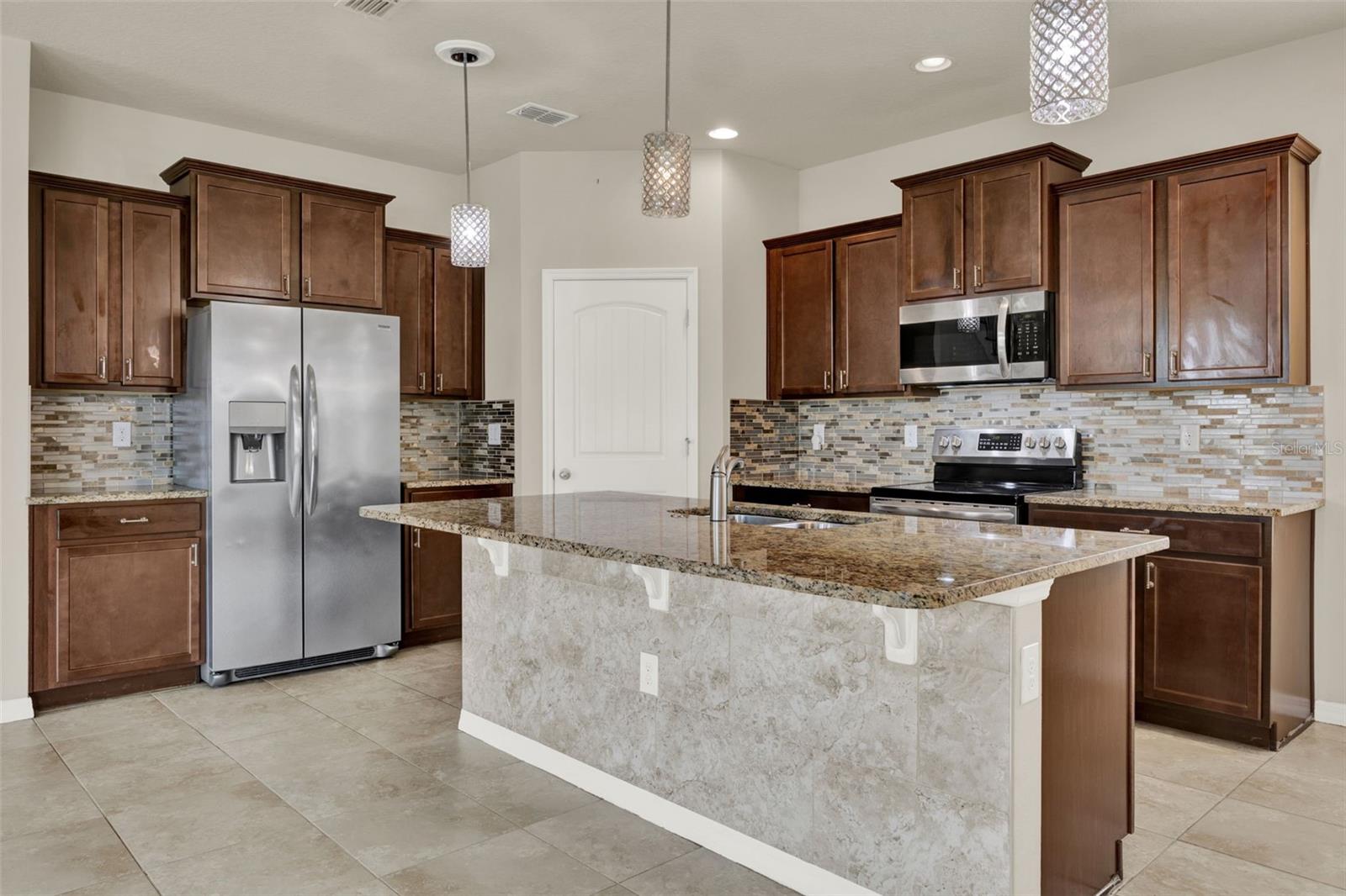 WATERLEIGH PH 2D - Residential Lease