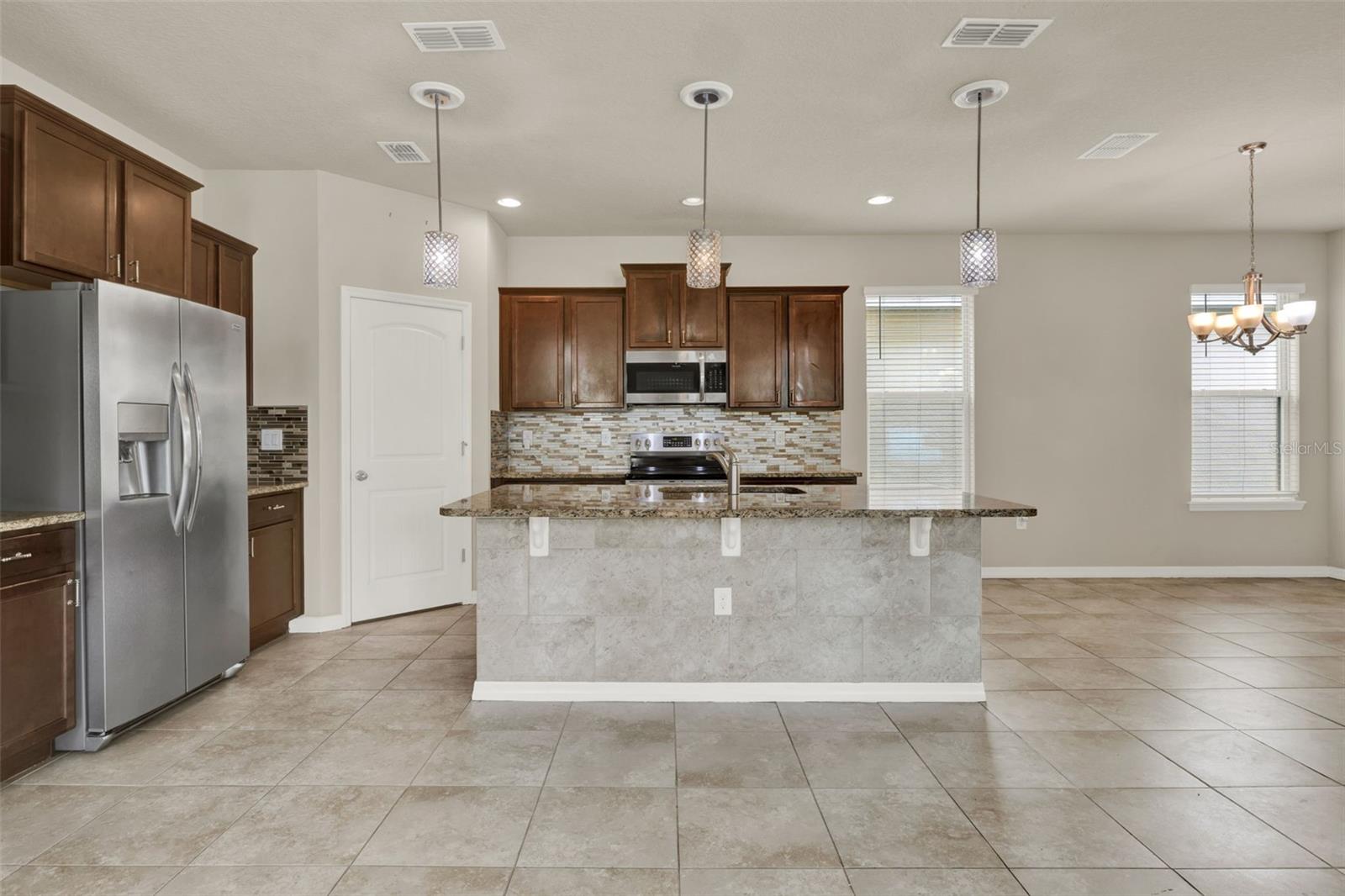 WATERLEIGH PH 2D - Residential Lease