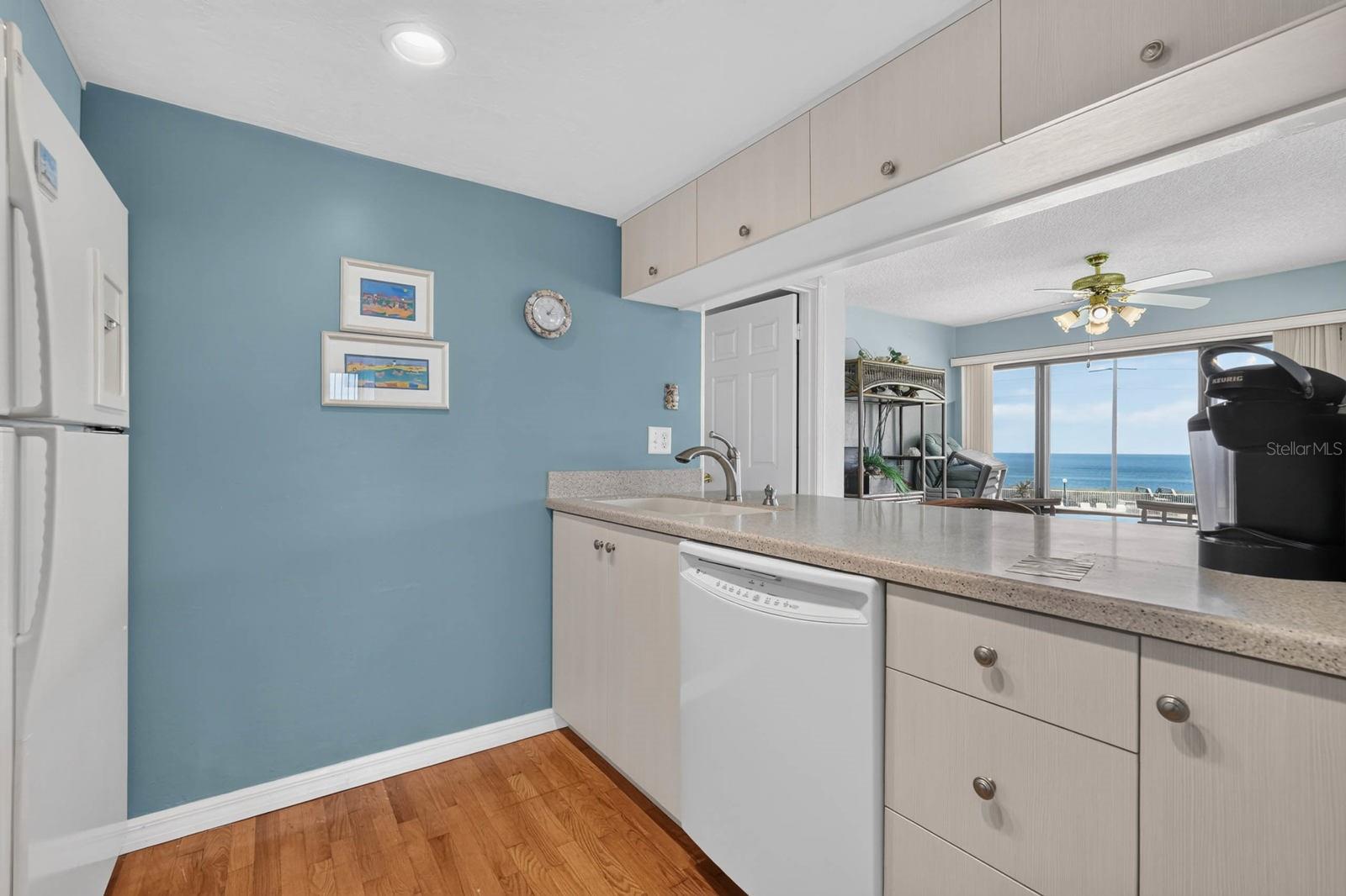 OCEAN VIEW MANOR - Residential