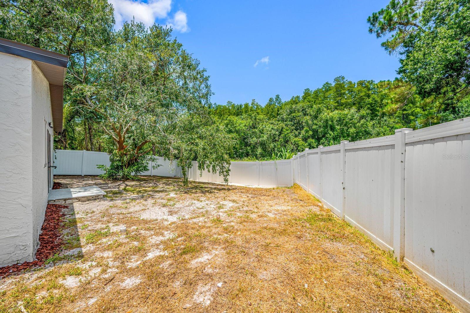 COUNTRY RUN UNIT II - Residential