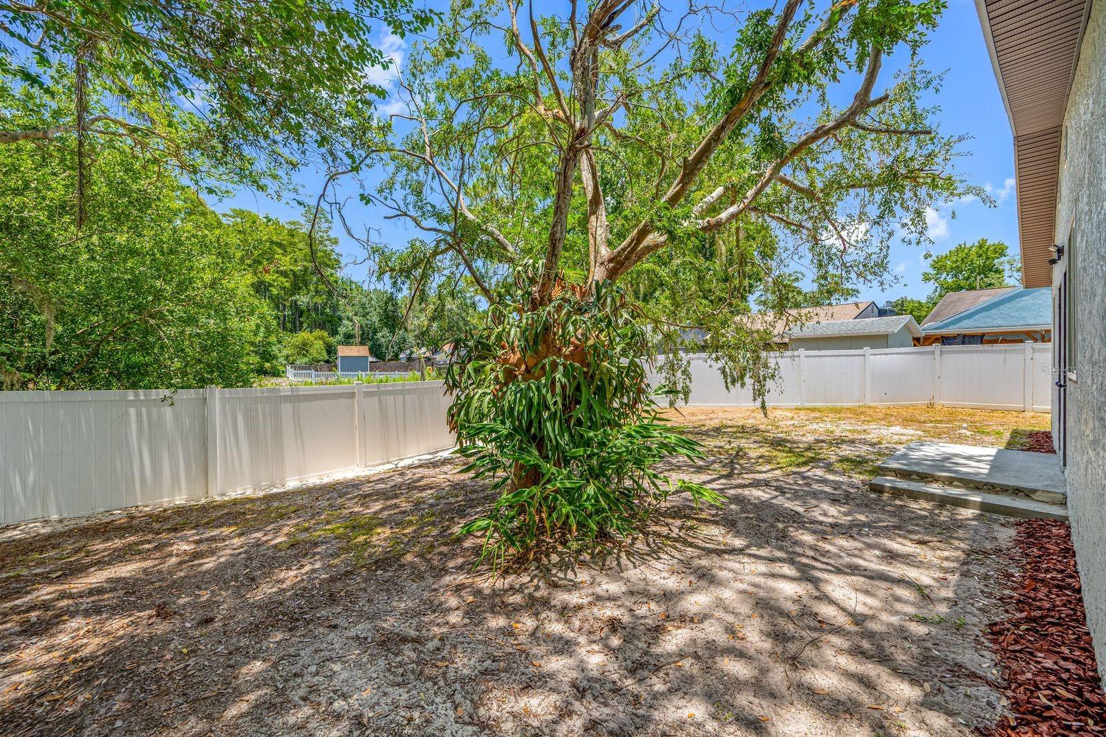 COUNTRY RUN UNIT II - Residential