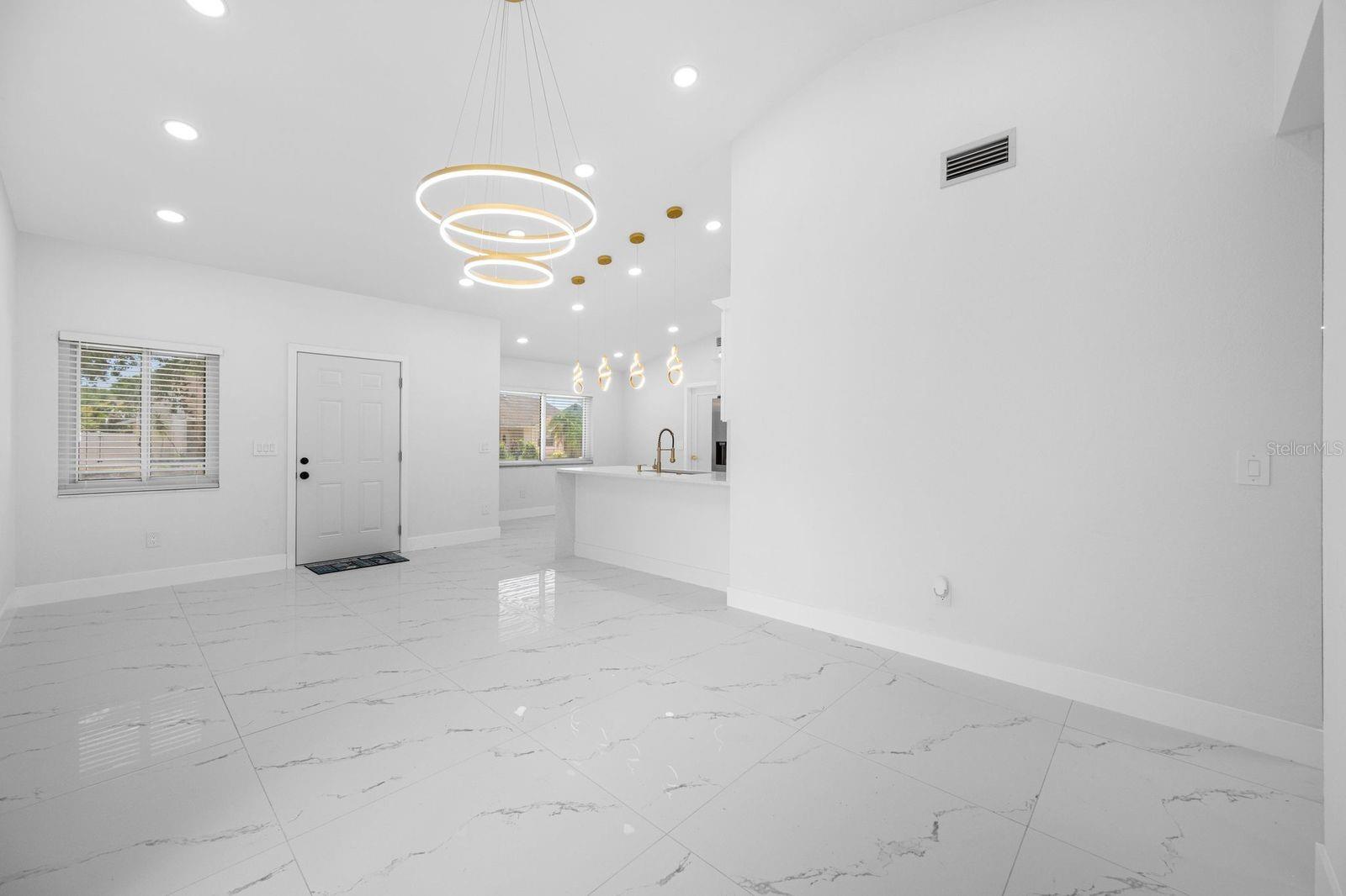 COUNTRY RUN UNIT II - Residential
