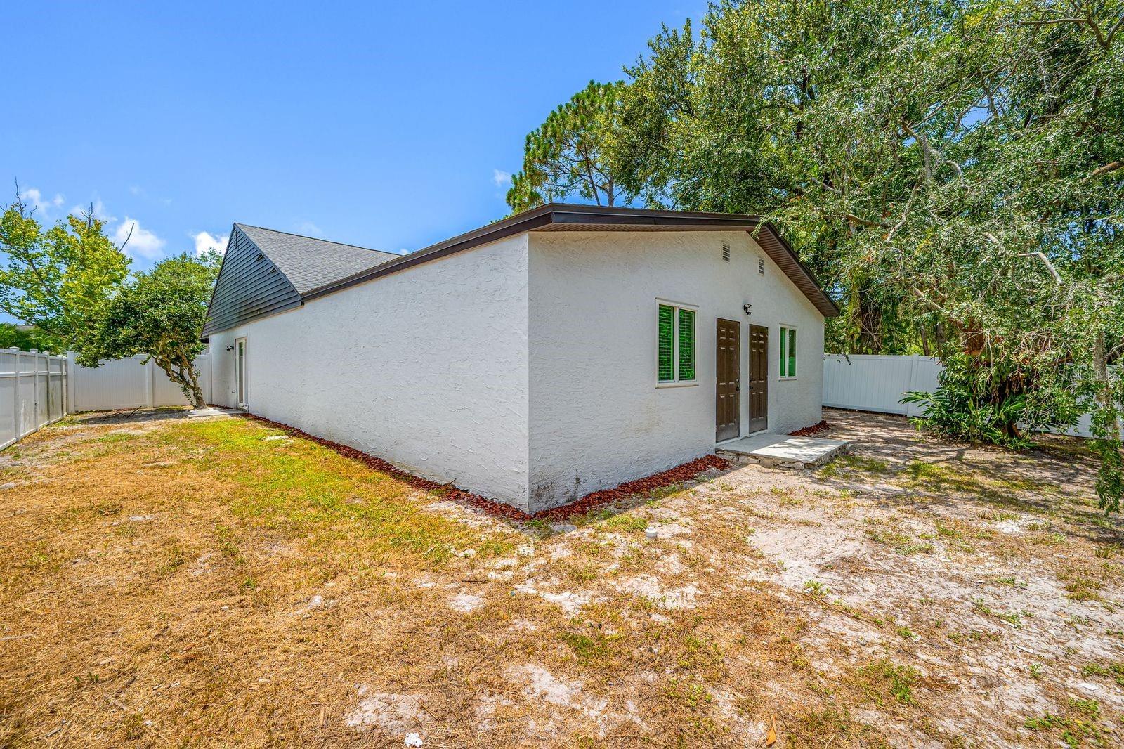 COUNTRY RUN UNIT II - Residential
