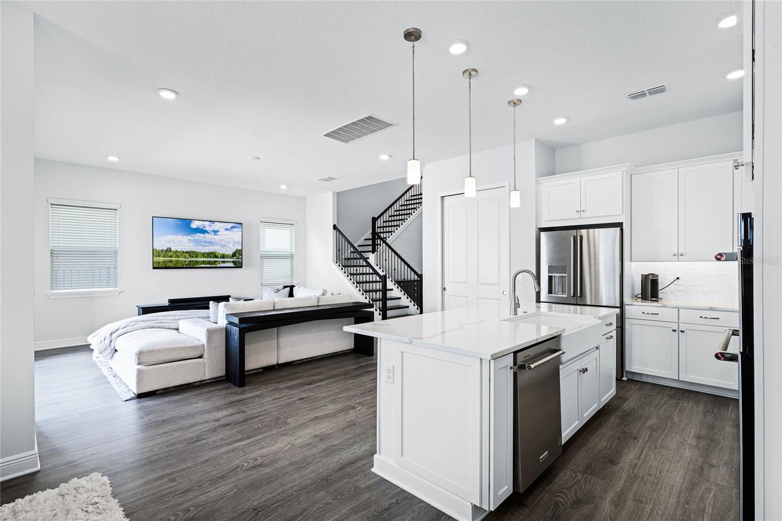 BELLA COLLINA WEST SUB - Residential