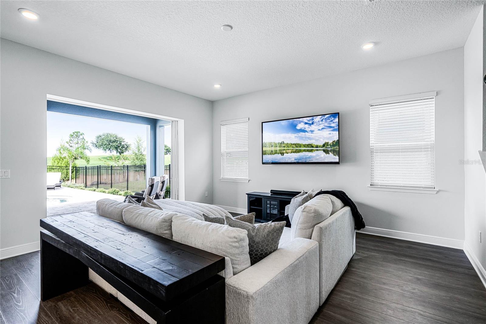 BELLA COLLINA WEST SUB - Residential