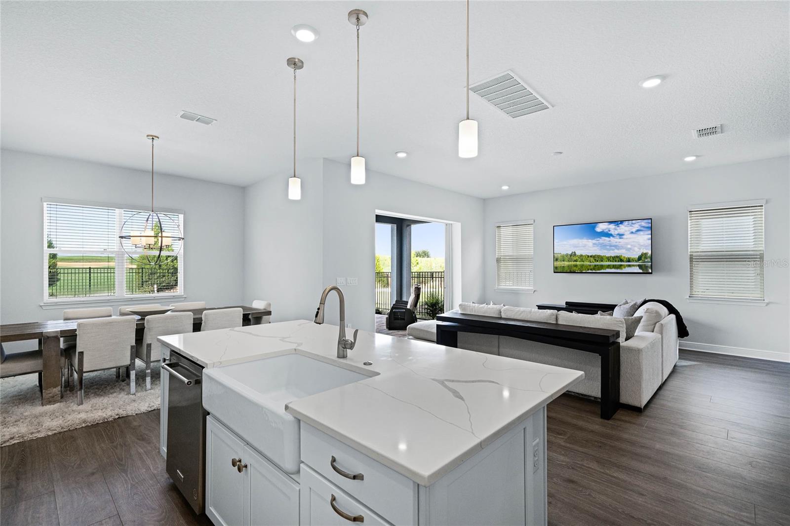 BELLA COLLINA WEST SUB - Residential