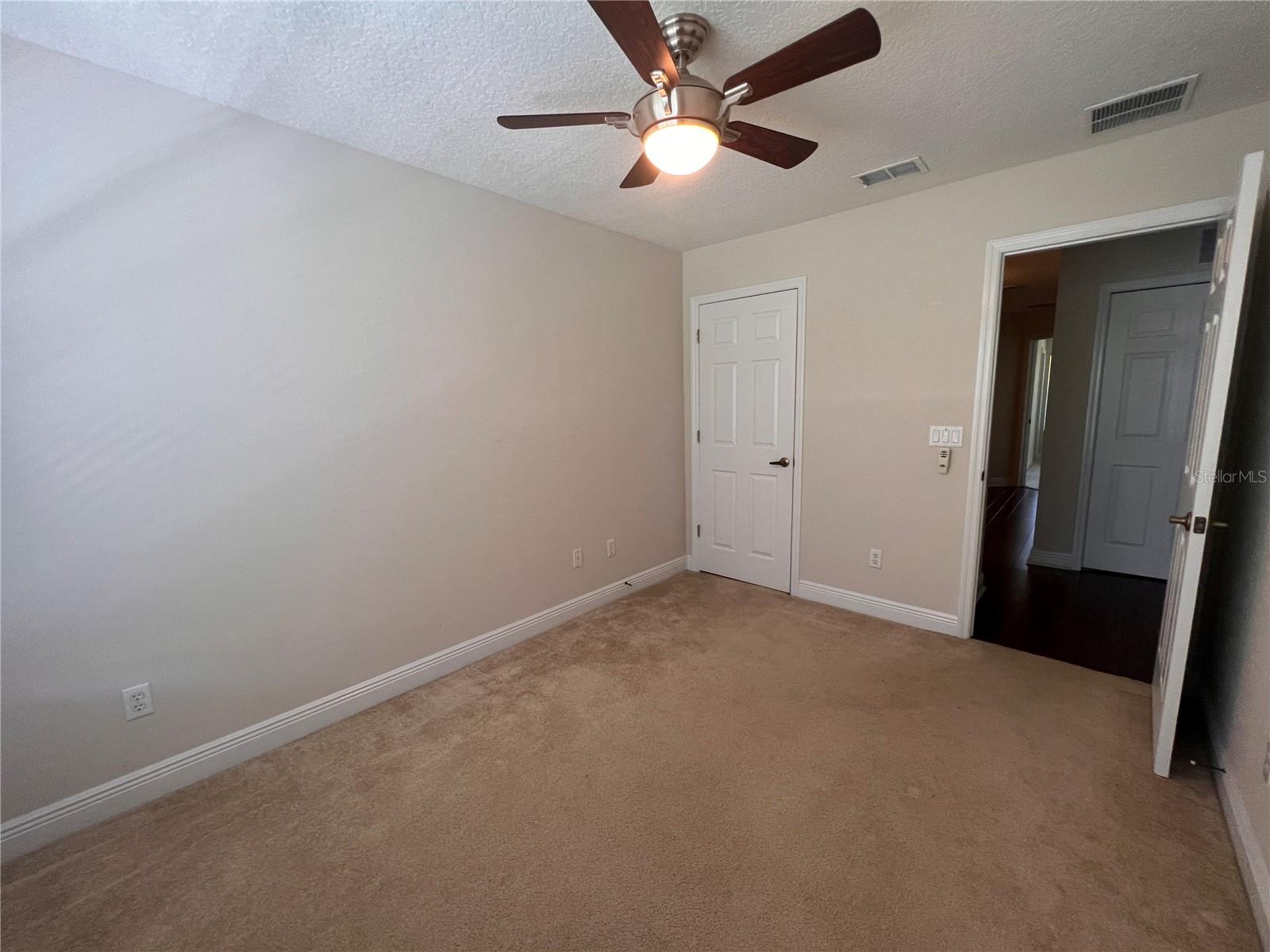 MILLENIUM PARC B C D E & G - Residential Lease
