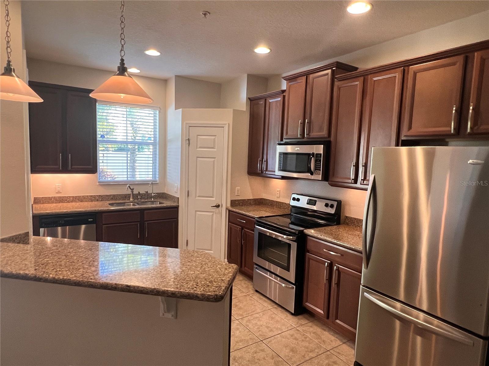 MILLENIUM PARC B C D E & G - Residential Lease