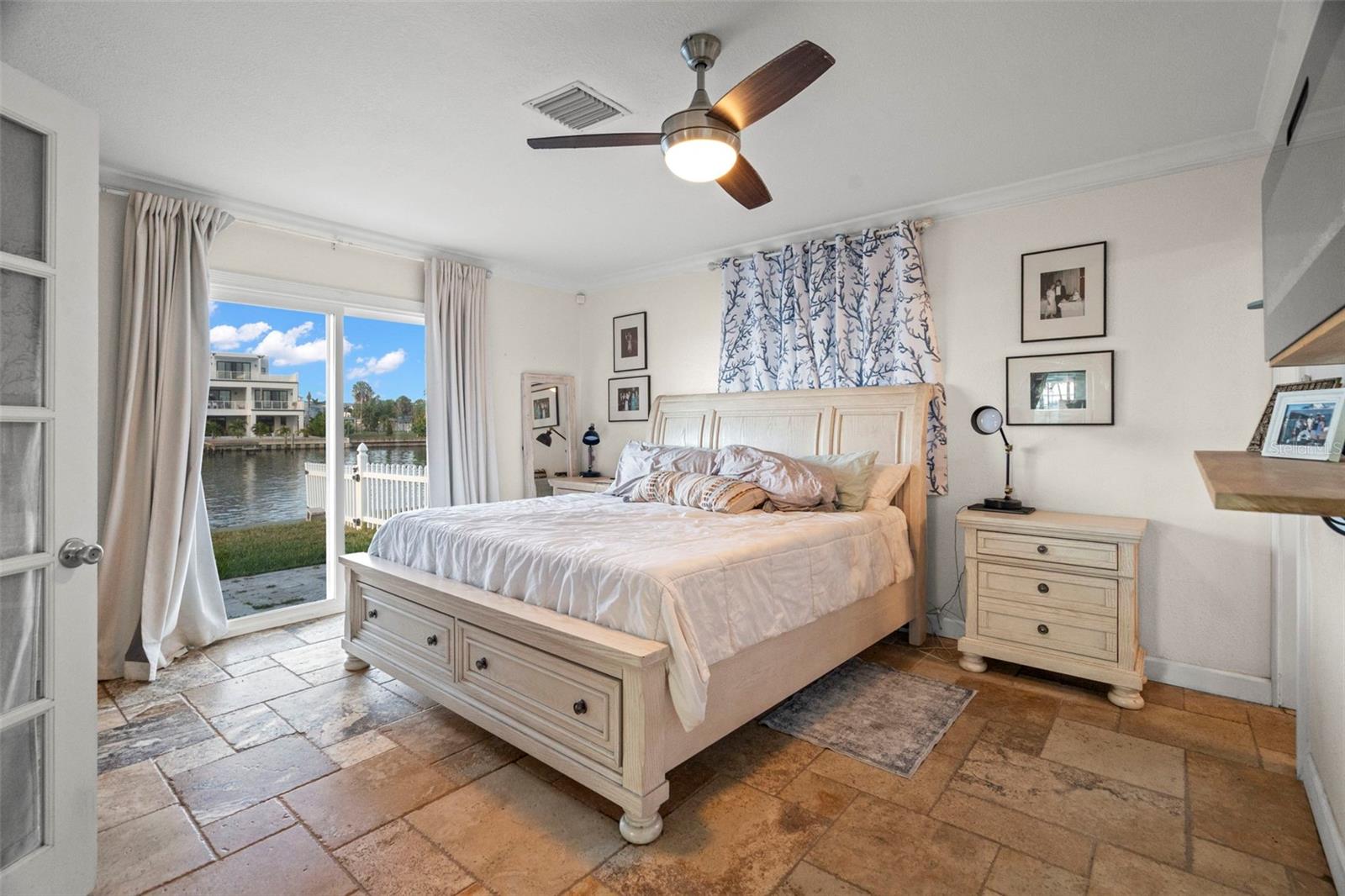 HARBOR VIEW VILLAS 1ST ADD - Residential