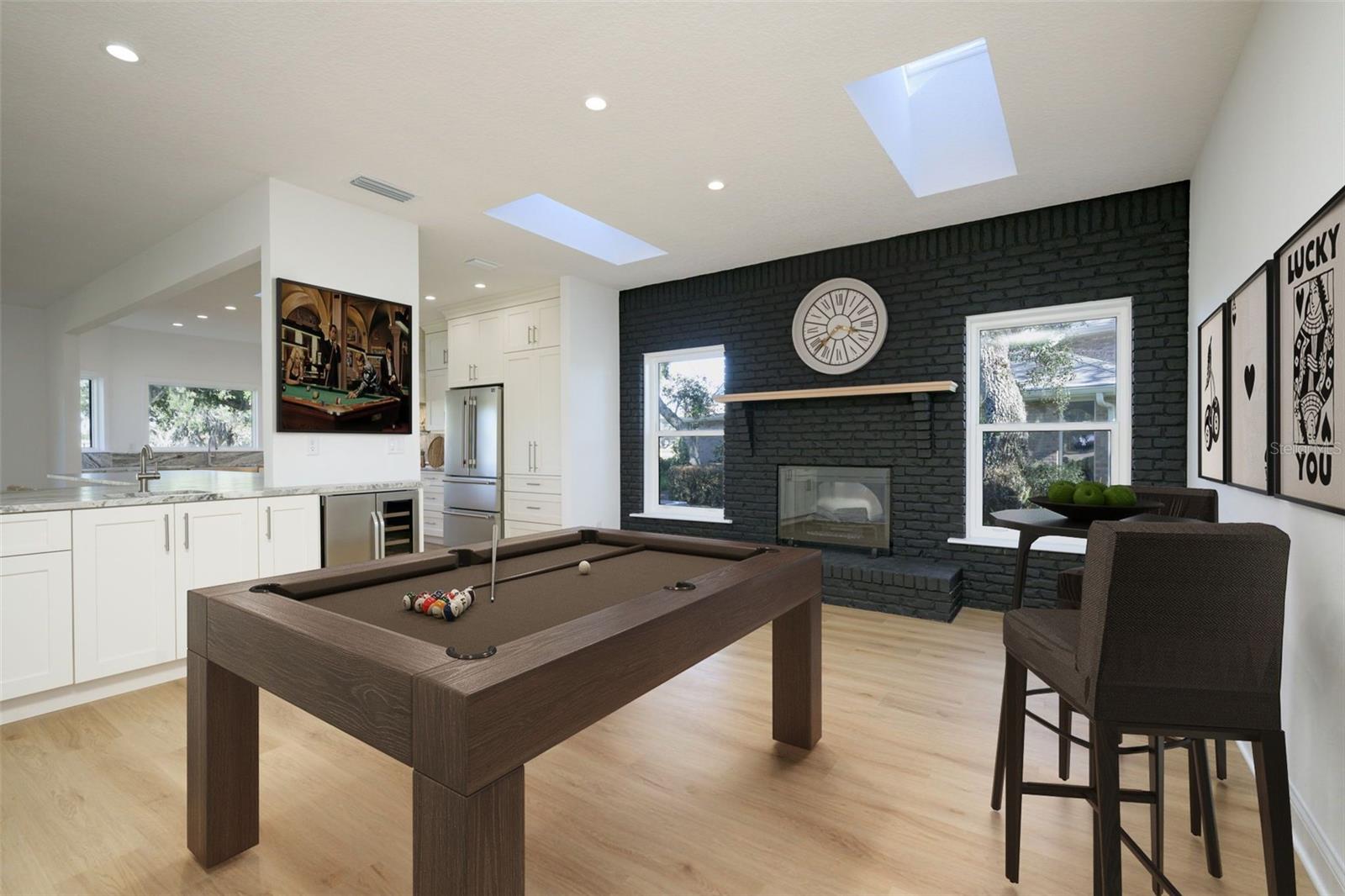 SPRUCE CREEK FLY IN - Residential