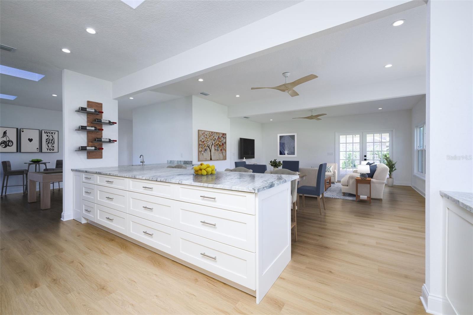 SPRUCE CREEK FLY IN - Residential