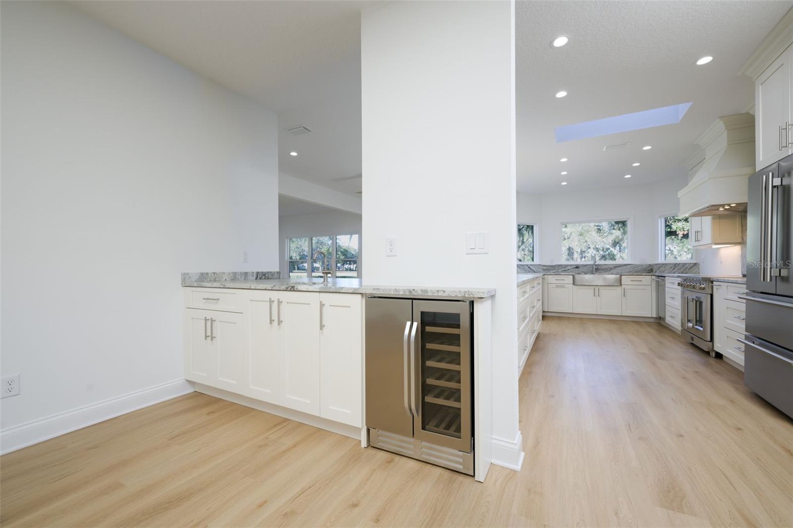SPRUCE CREEK FLY IN - Residential