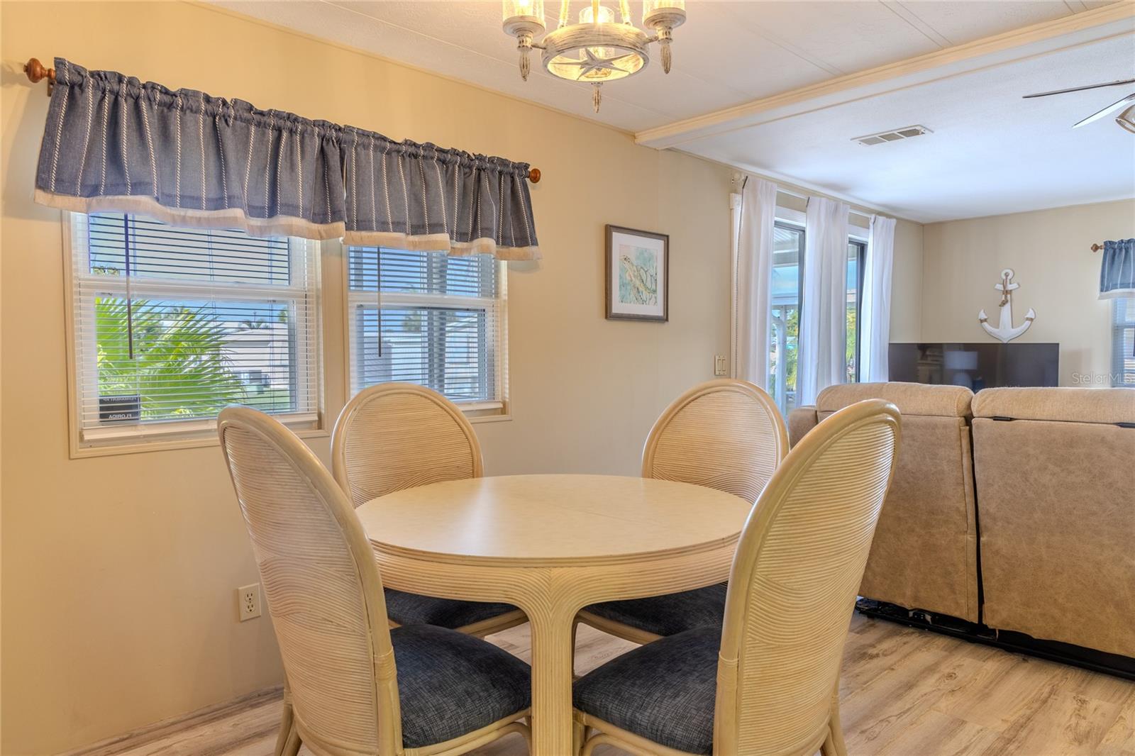 MAPLE LEAF ESTATES - Residential