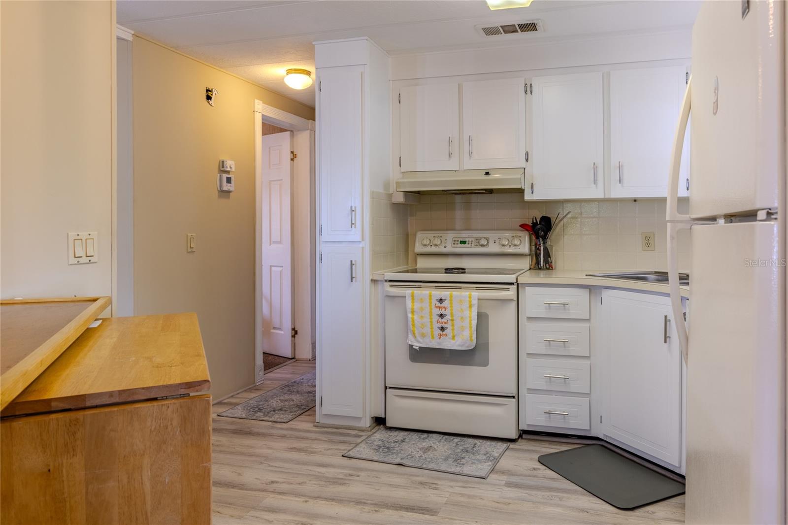 MAPLE LEAF ESTATES - Residential
