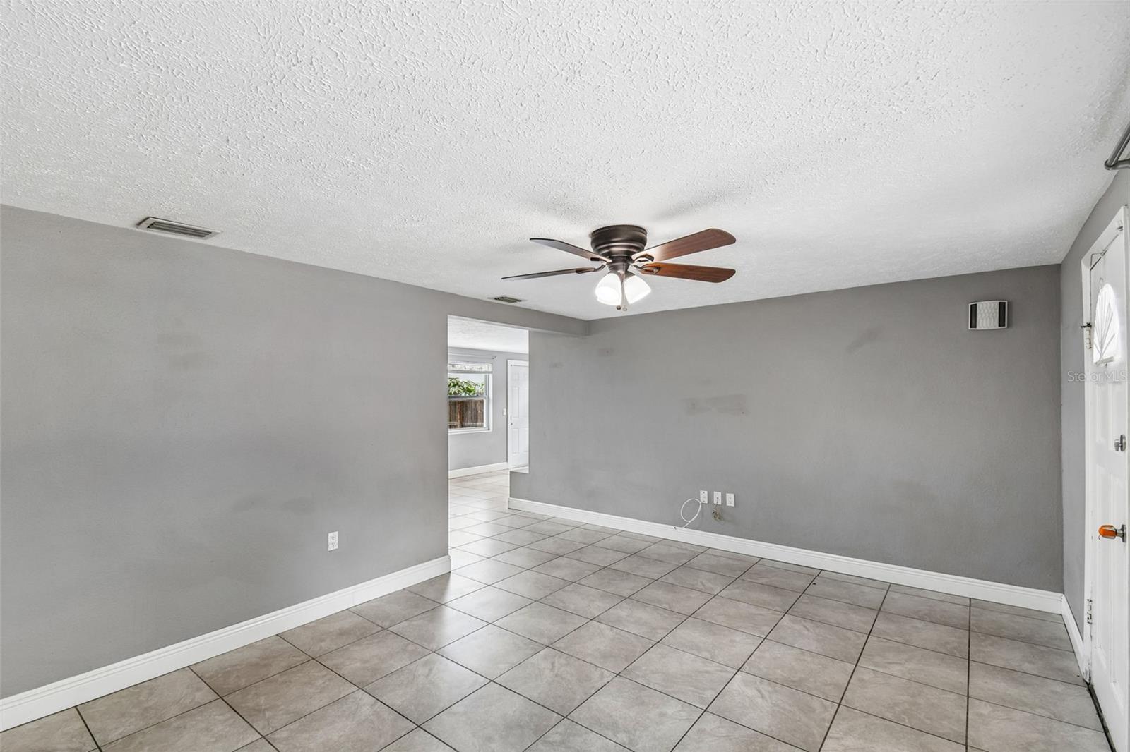 VALENCIA HEIGHTS - Residential