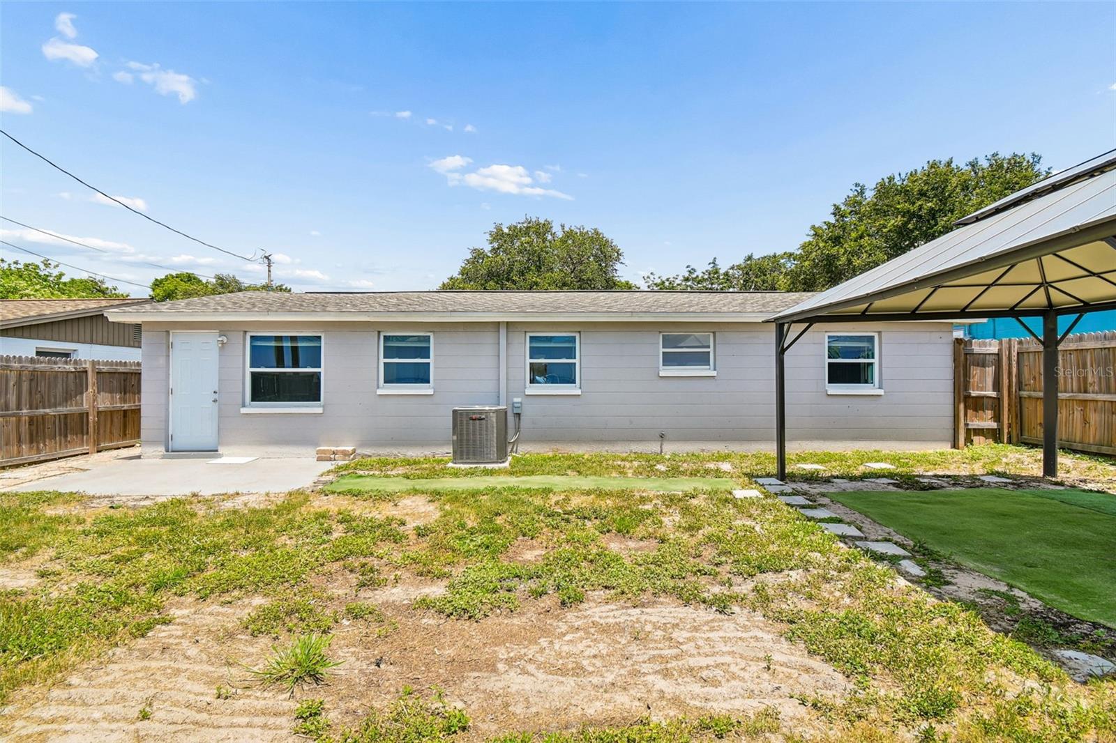 VALENCIA HEIGHTS - Residential