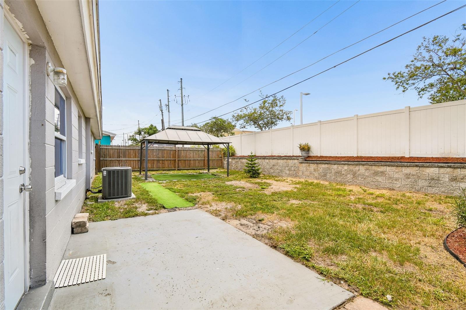 VALENCIA HEIGHTS - Residential