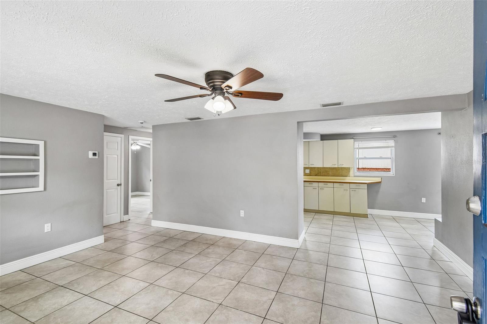 VALENCIA HEIGHTS - Residential