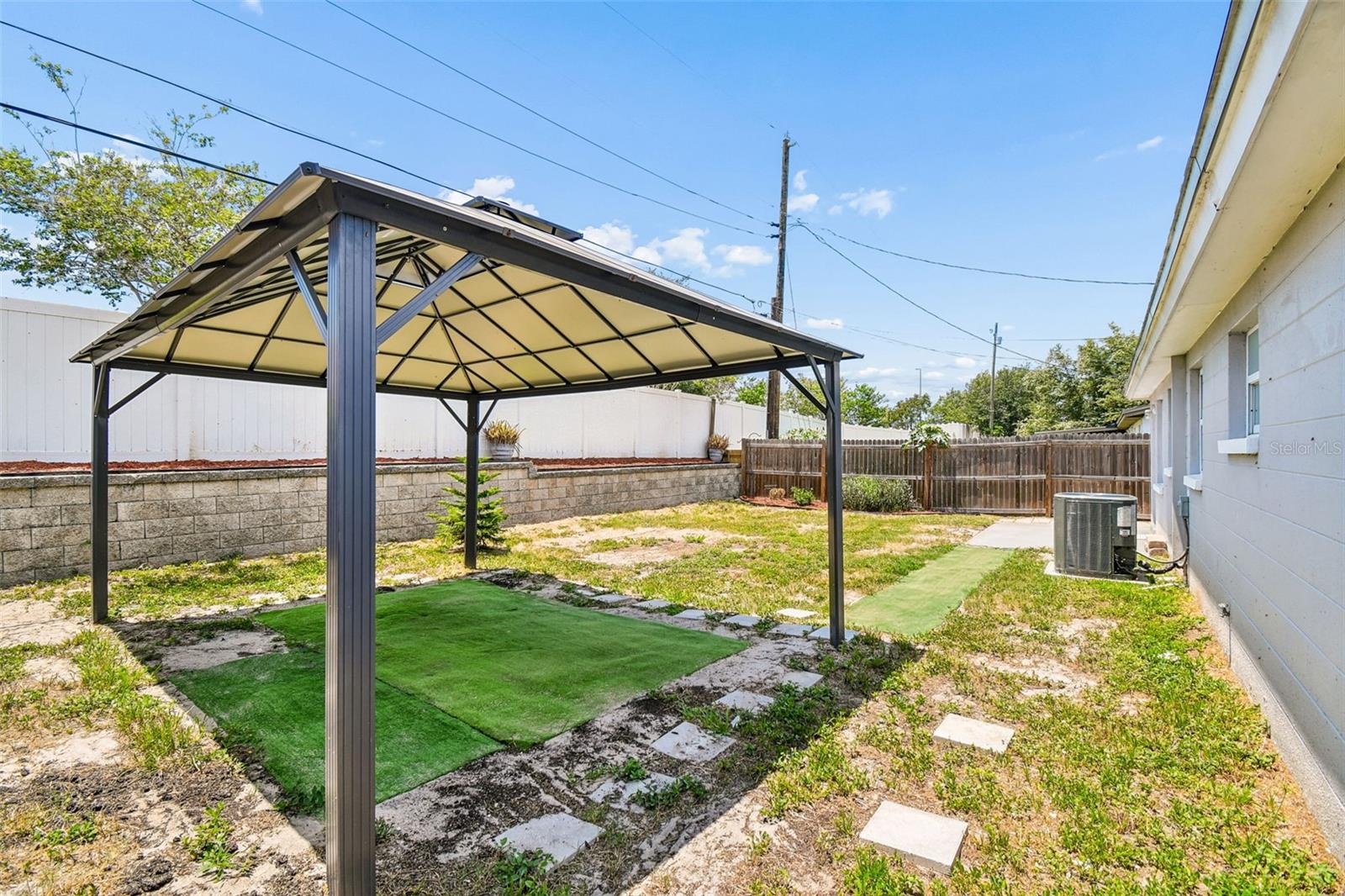 VALENCIA HEIGHTS - Residential