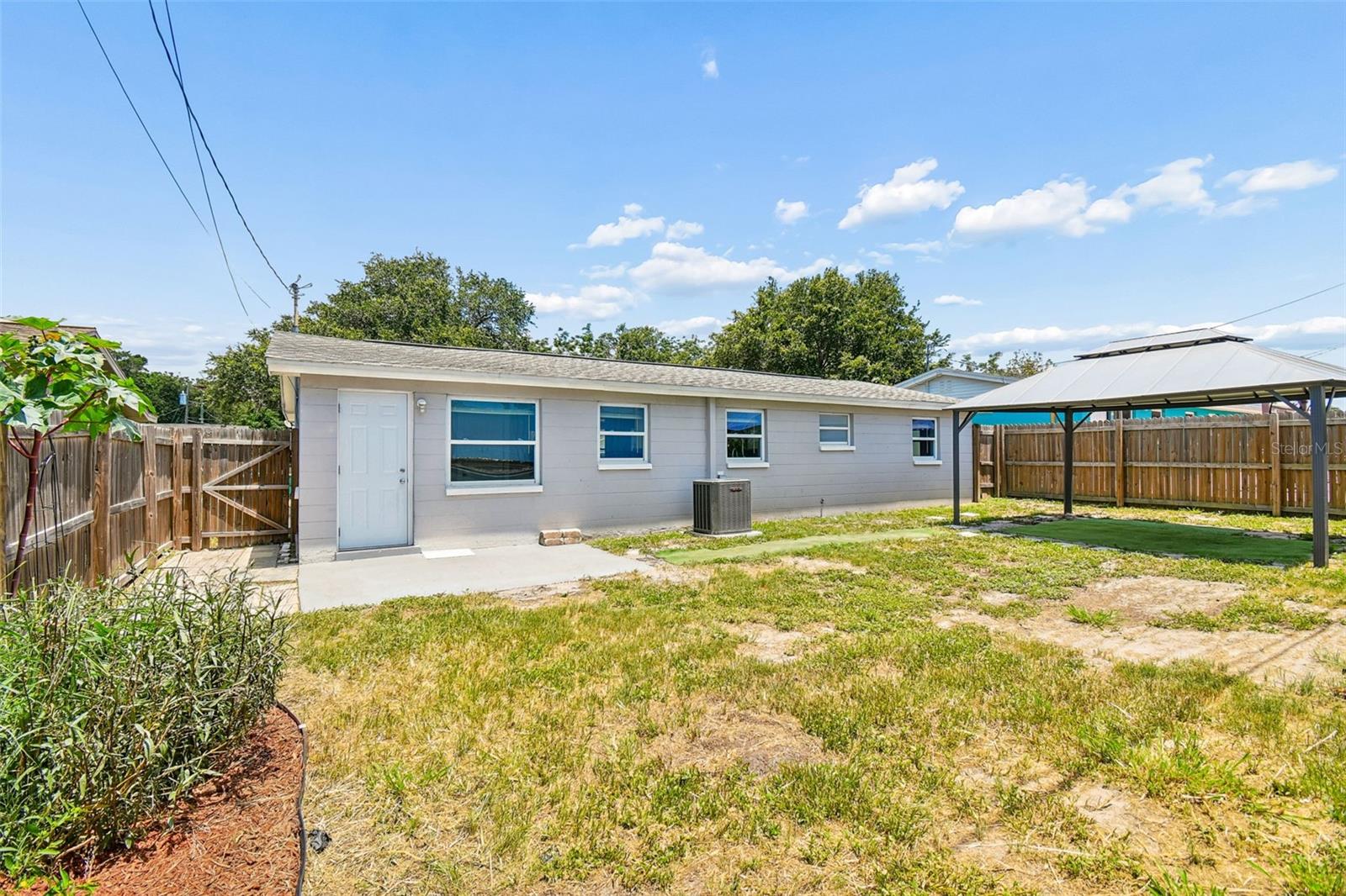 VALENCIA HEIGHTS - Residential