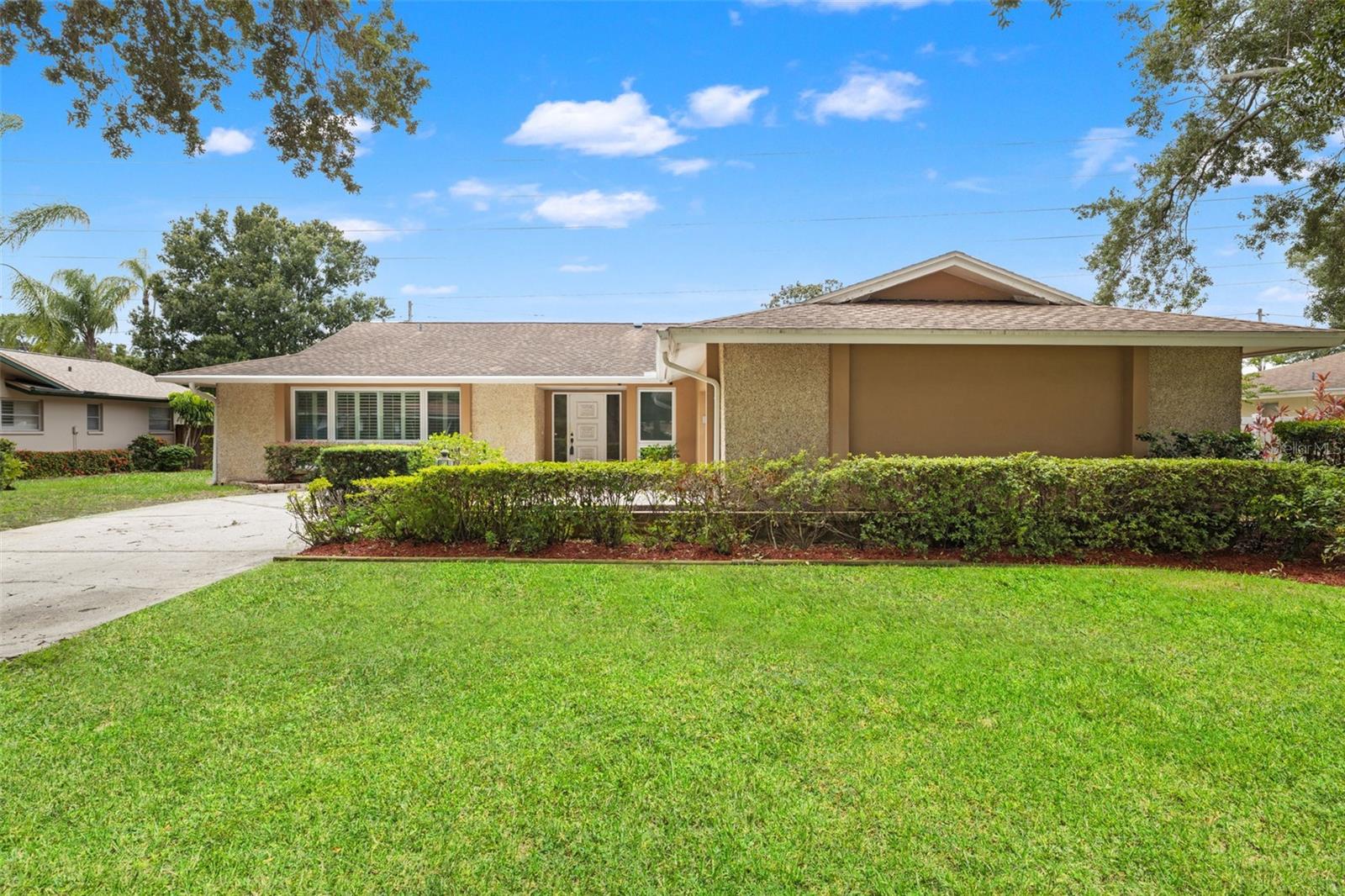 CLUBHOUSE ESTATES OF COUNTRYSIDE - Residential