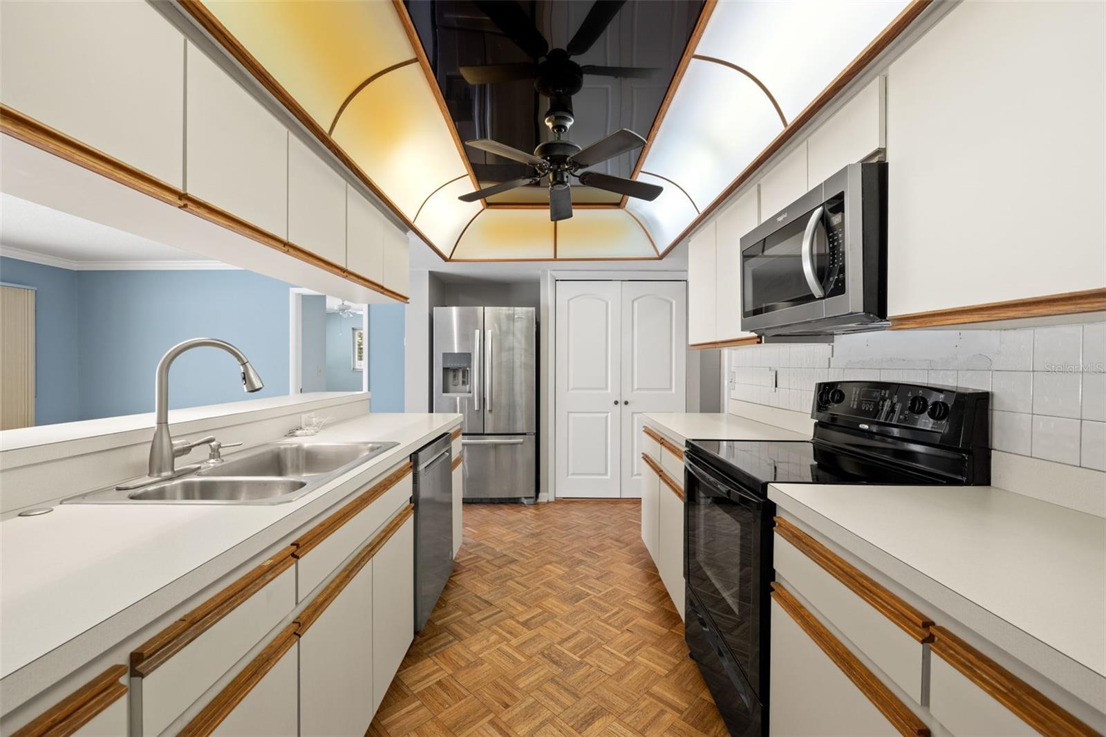 CLUBHOUSE ESTATES OF COUNTRYSIDE - Residential