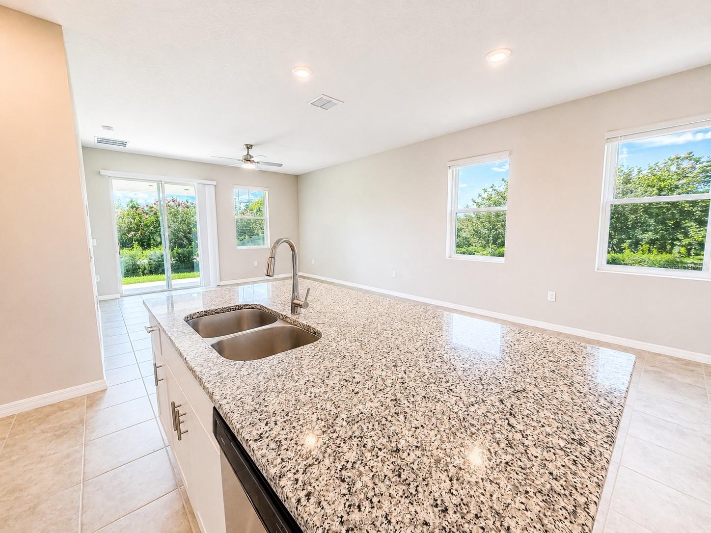 VILLAGES/MINNEOLA HILLS PH 1A - Residential Lease