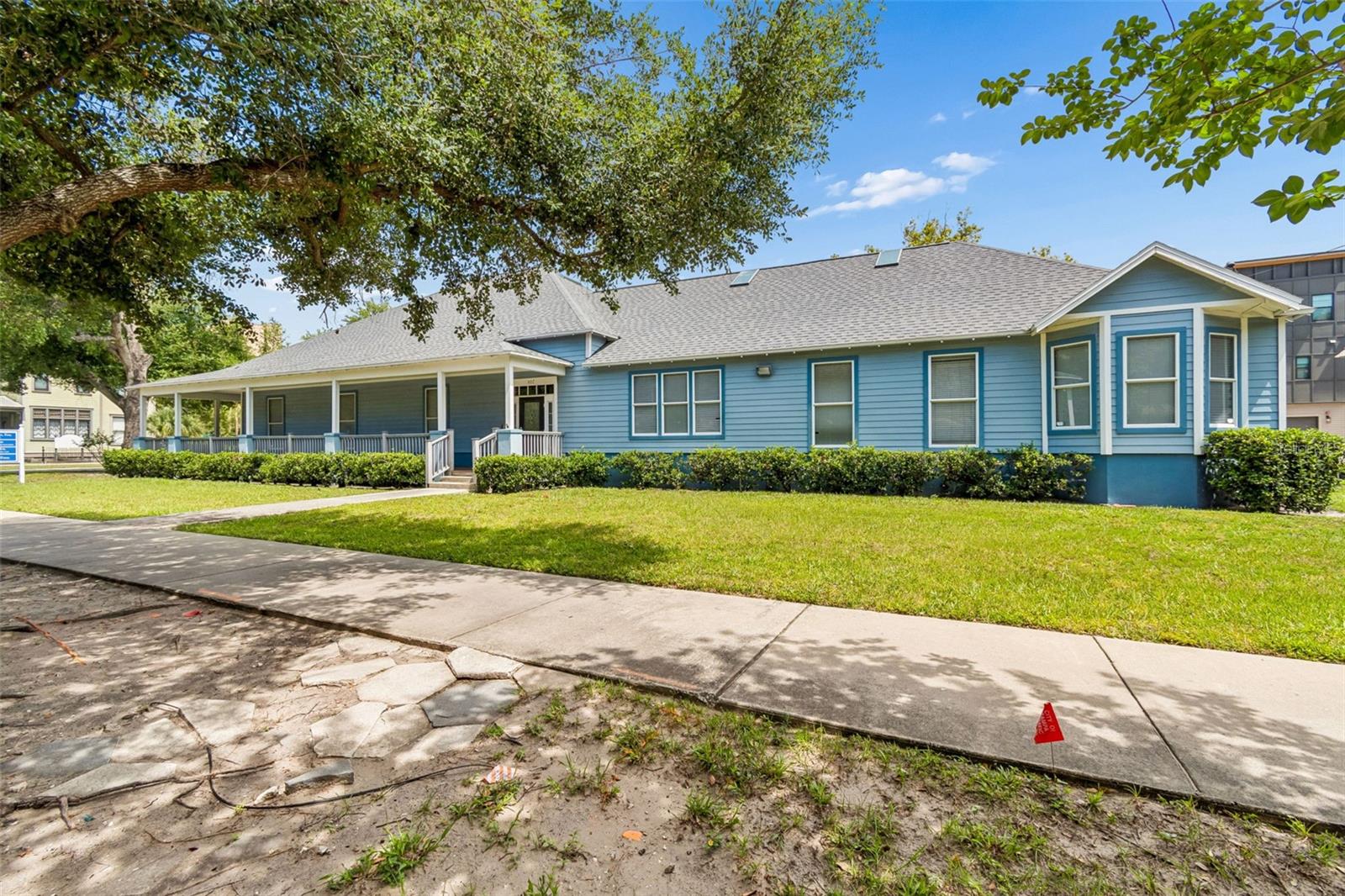 HENDERSONS TAMPA HEIGHTS - Commercial Sale