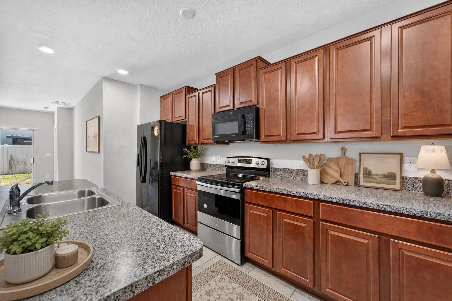 THE SUMMIT AT FERN HILL - Residential