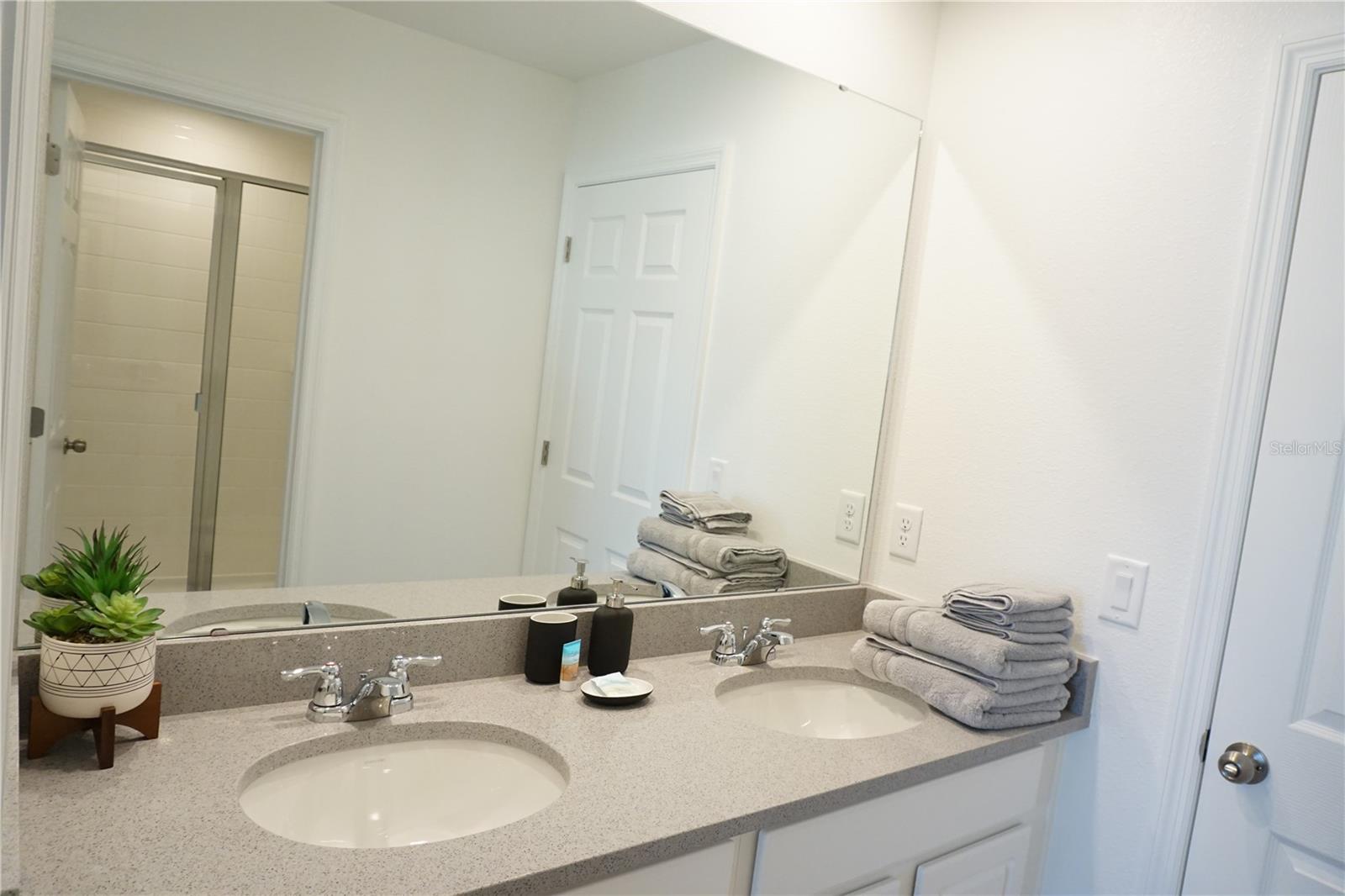 SOLARA RESORT VACATION VILLAS REP - Residential